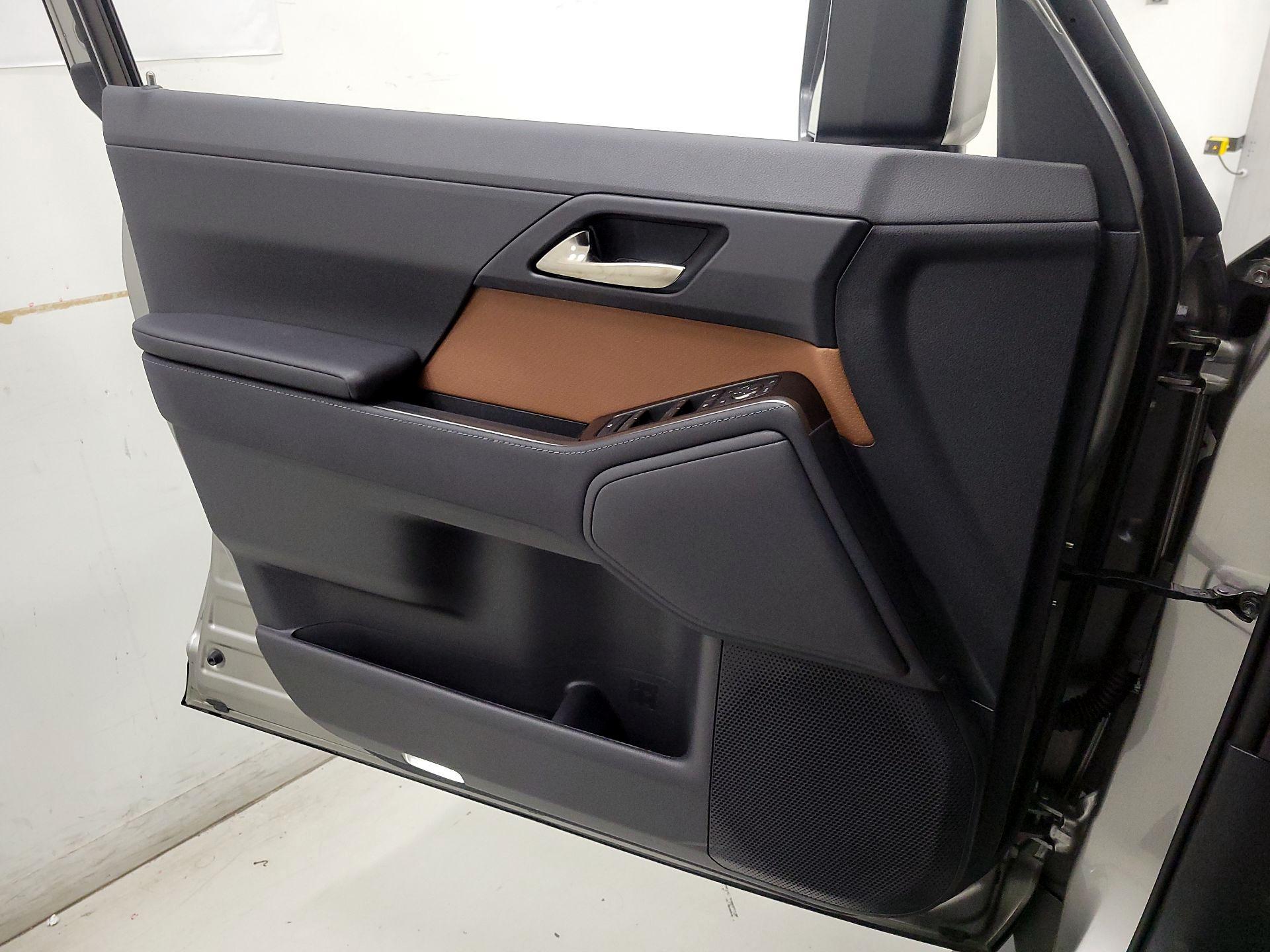 Thumbnail: 2025 Lexus GX - 12