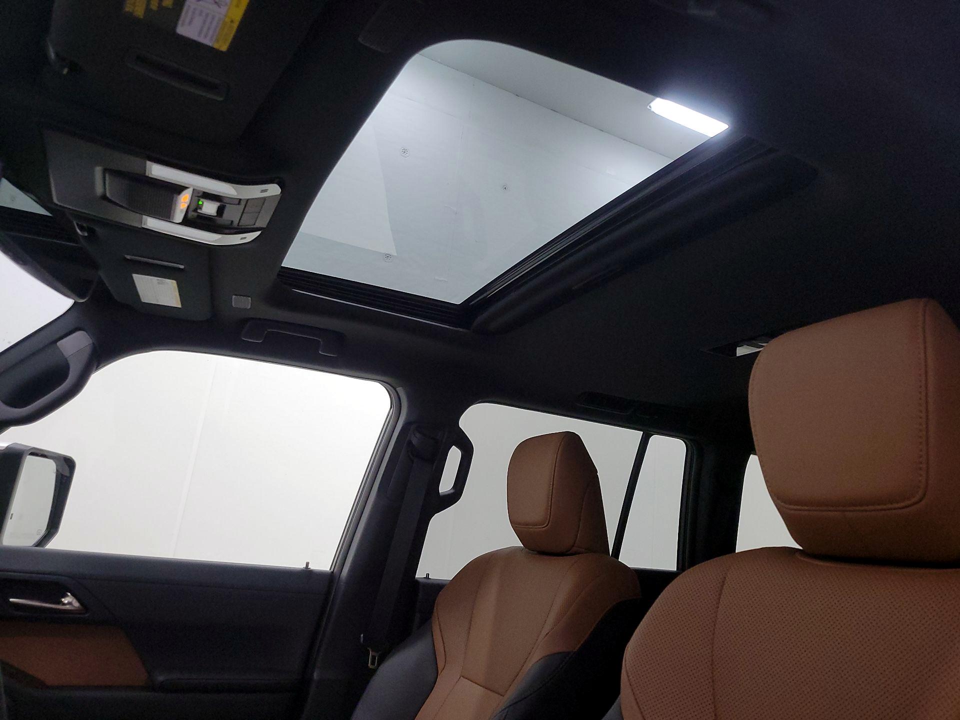 Thumbnail: 2025 Lexus GX - 19