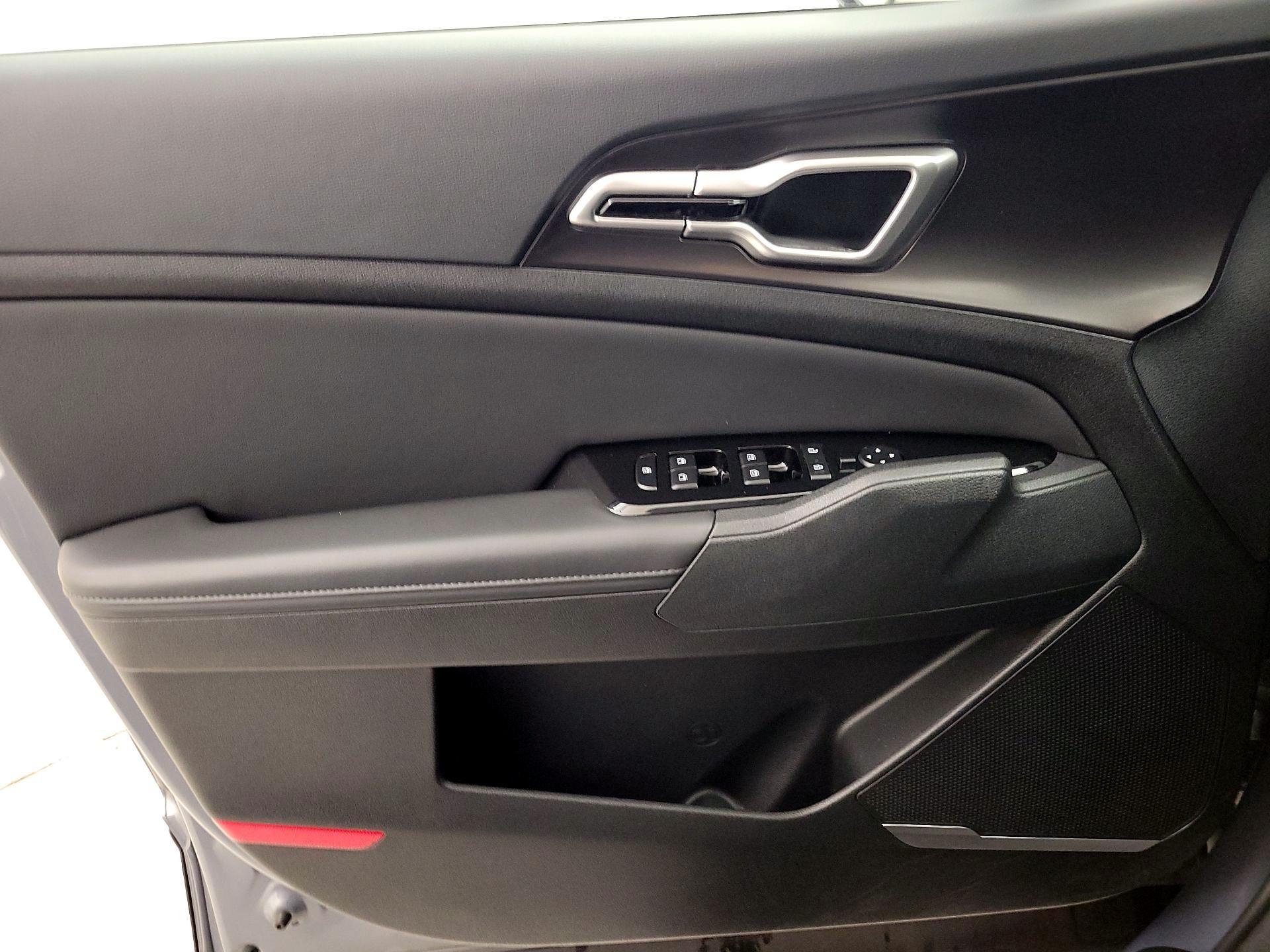 Thumbnail: 2024 Kia Sportage - 12