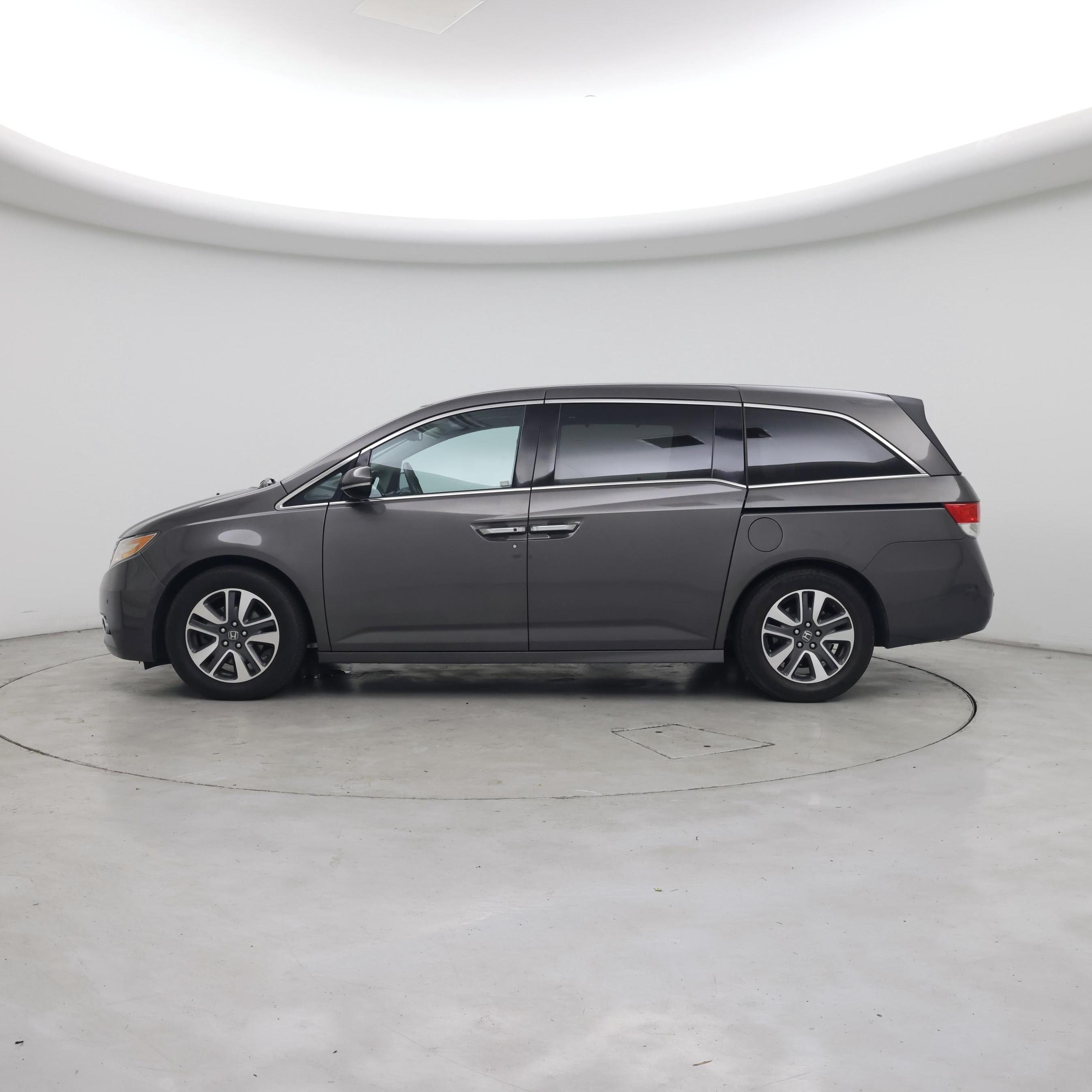 Thumbnail: 2014 Honda Odyssey - 3