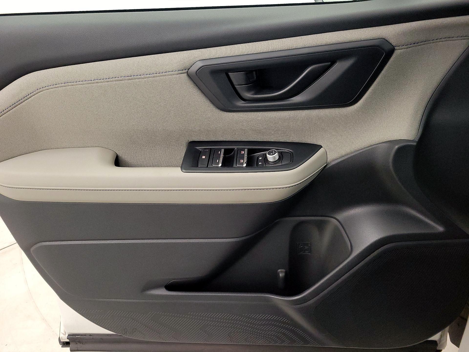 Thumbnail: 2025 Subaru Forester - 12