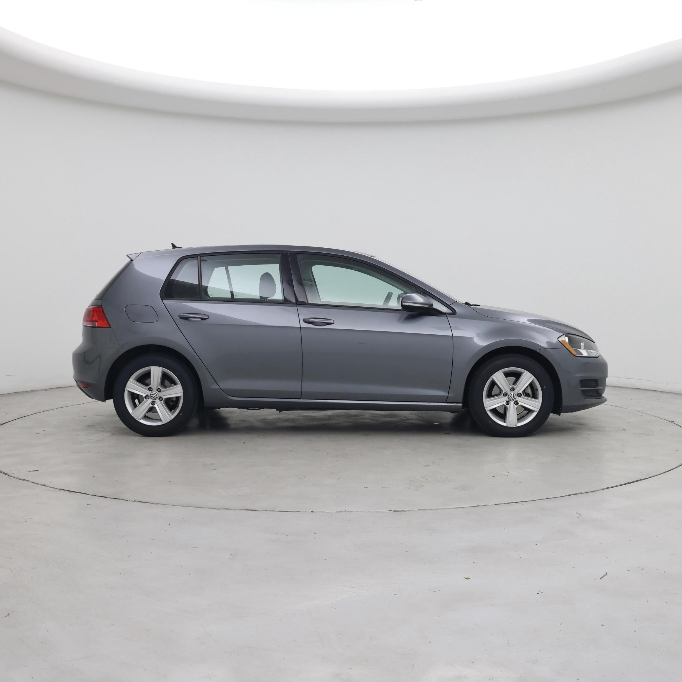 Thumbnail: 2017 Volkswagen Golf - 7