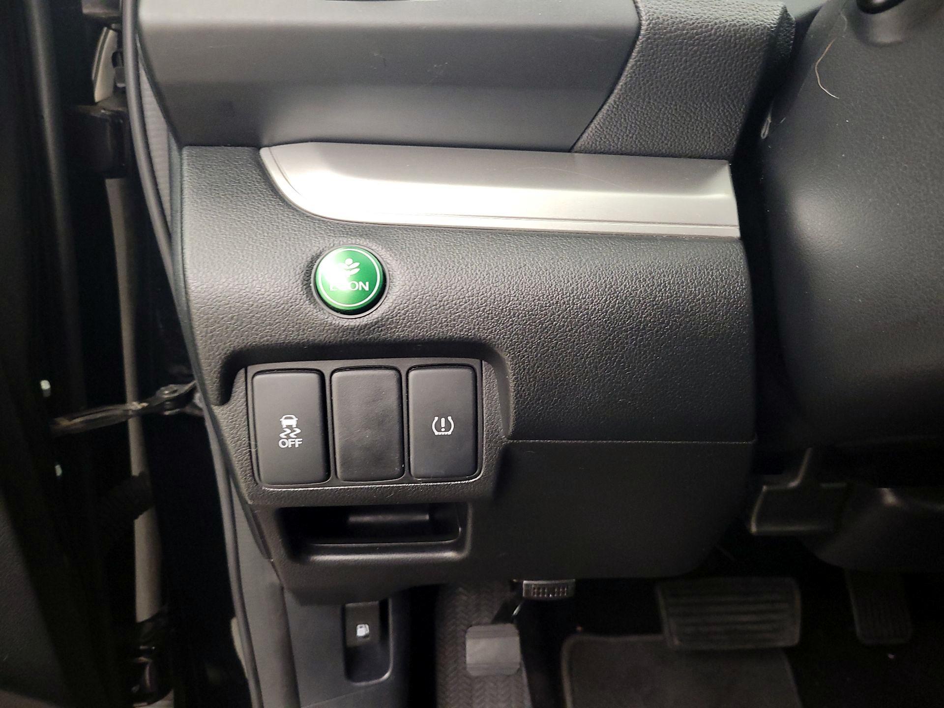 Thumbnail: 2016 Honda CR-V - 13