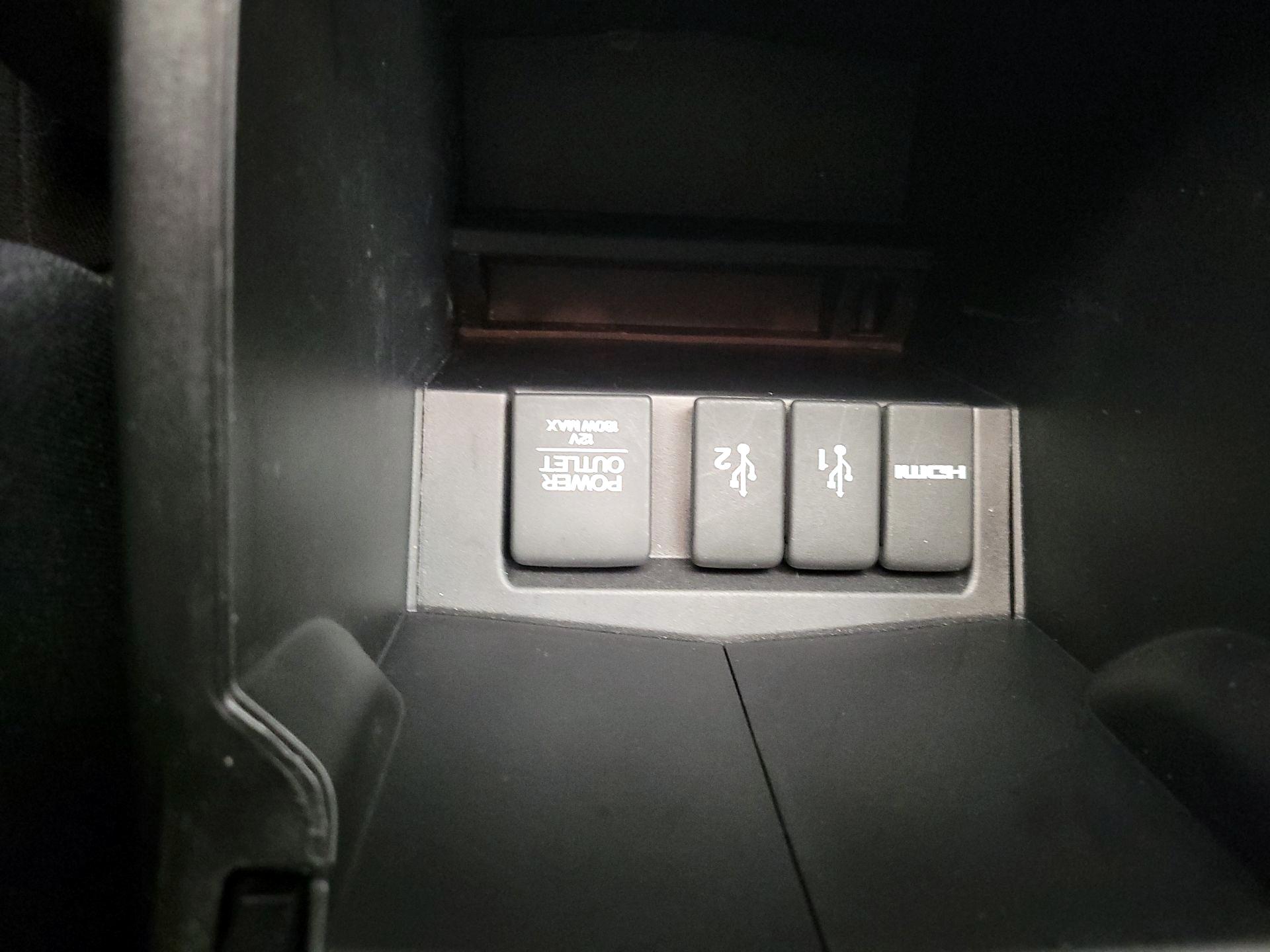 Thumbnail: 2016 Honda CR-V - 18