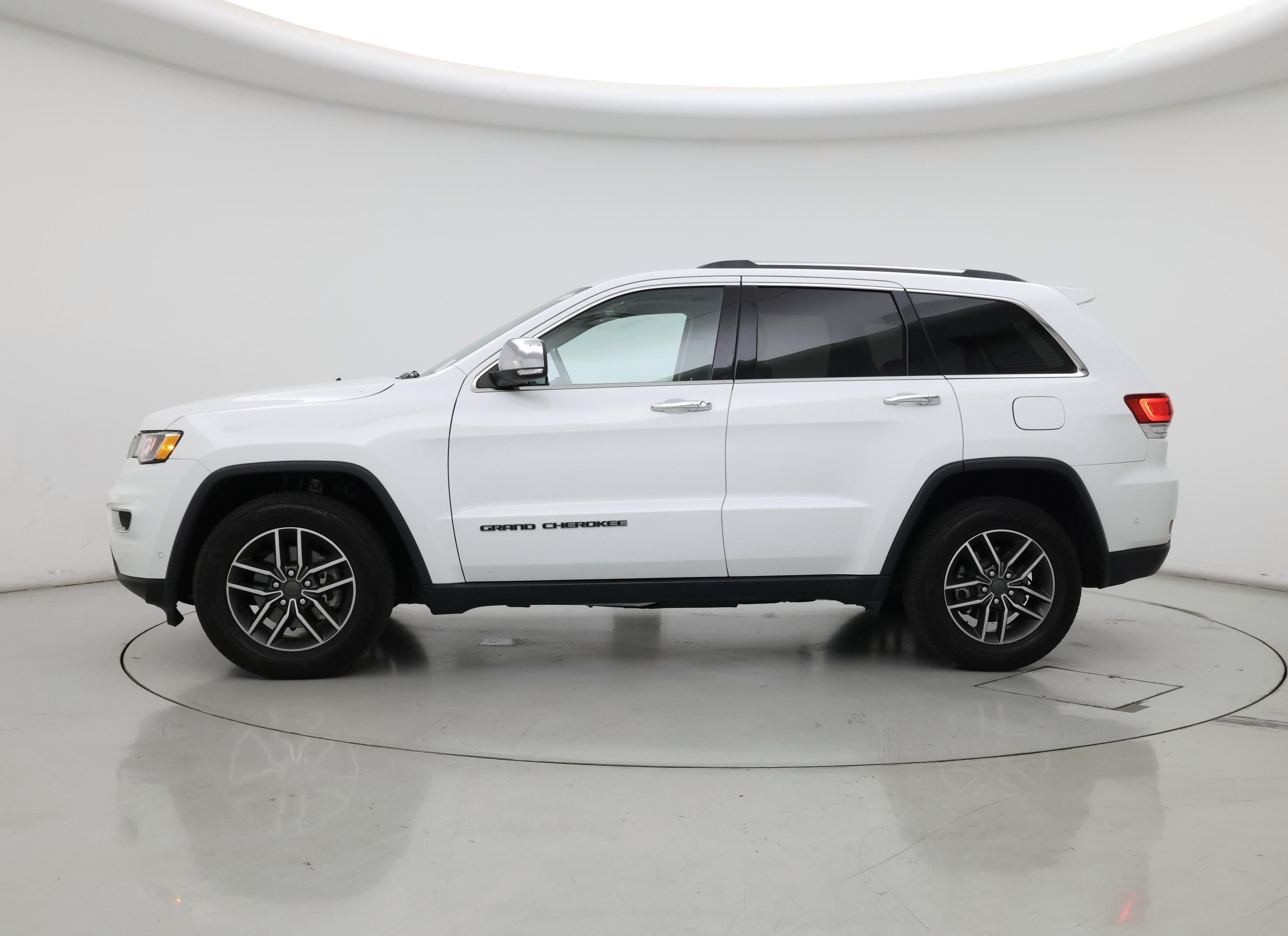 Thumbnail: 2020 Jeep Grand Cherokee - 3
