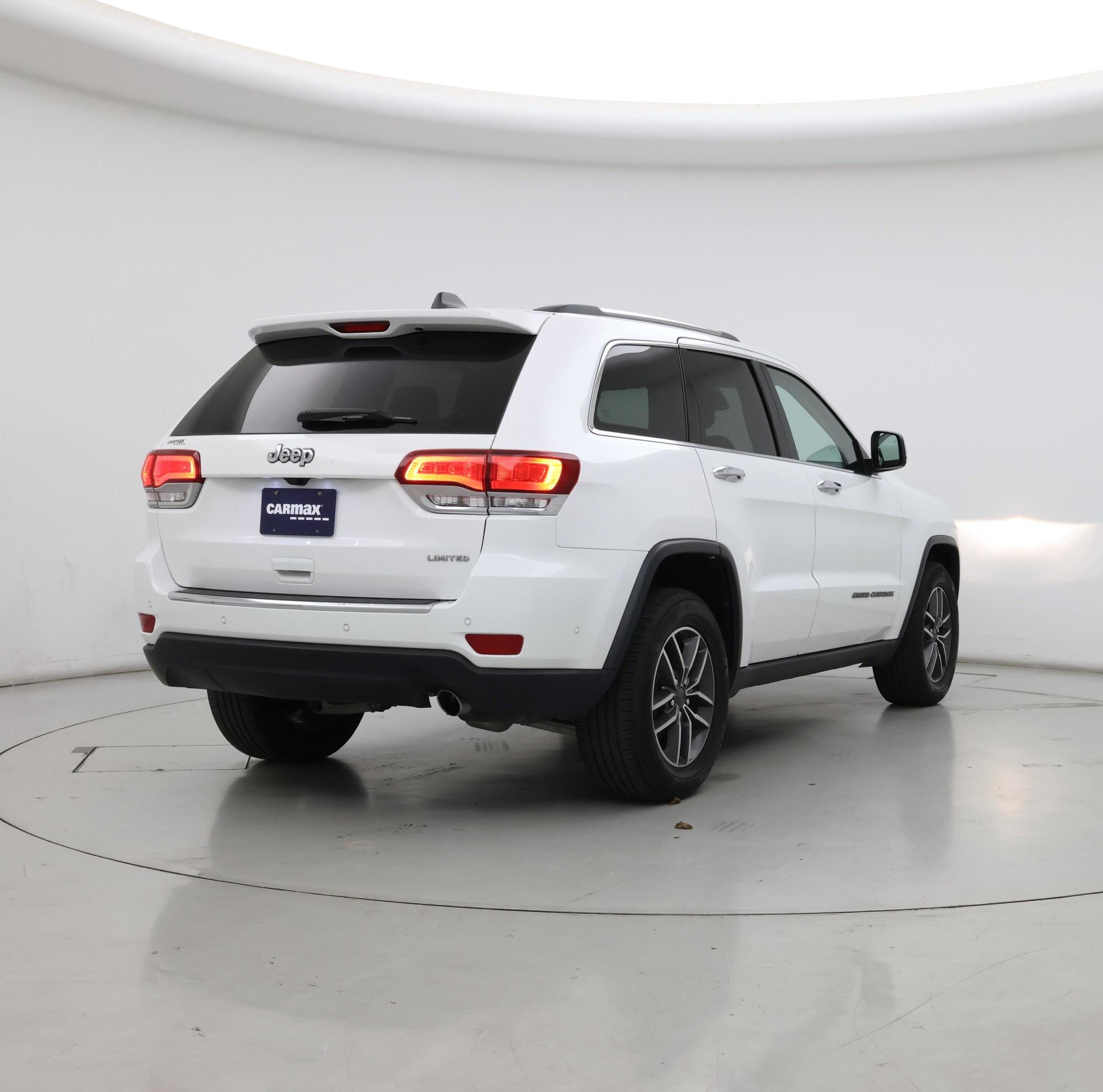 Thumbnail: 2020 Jeep Grand Cherokee - 8