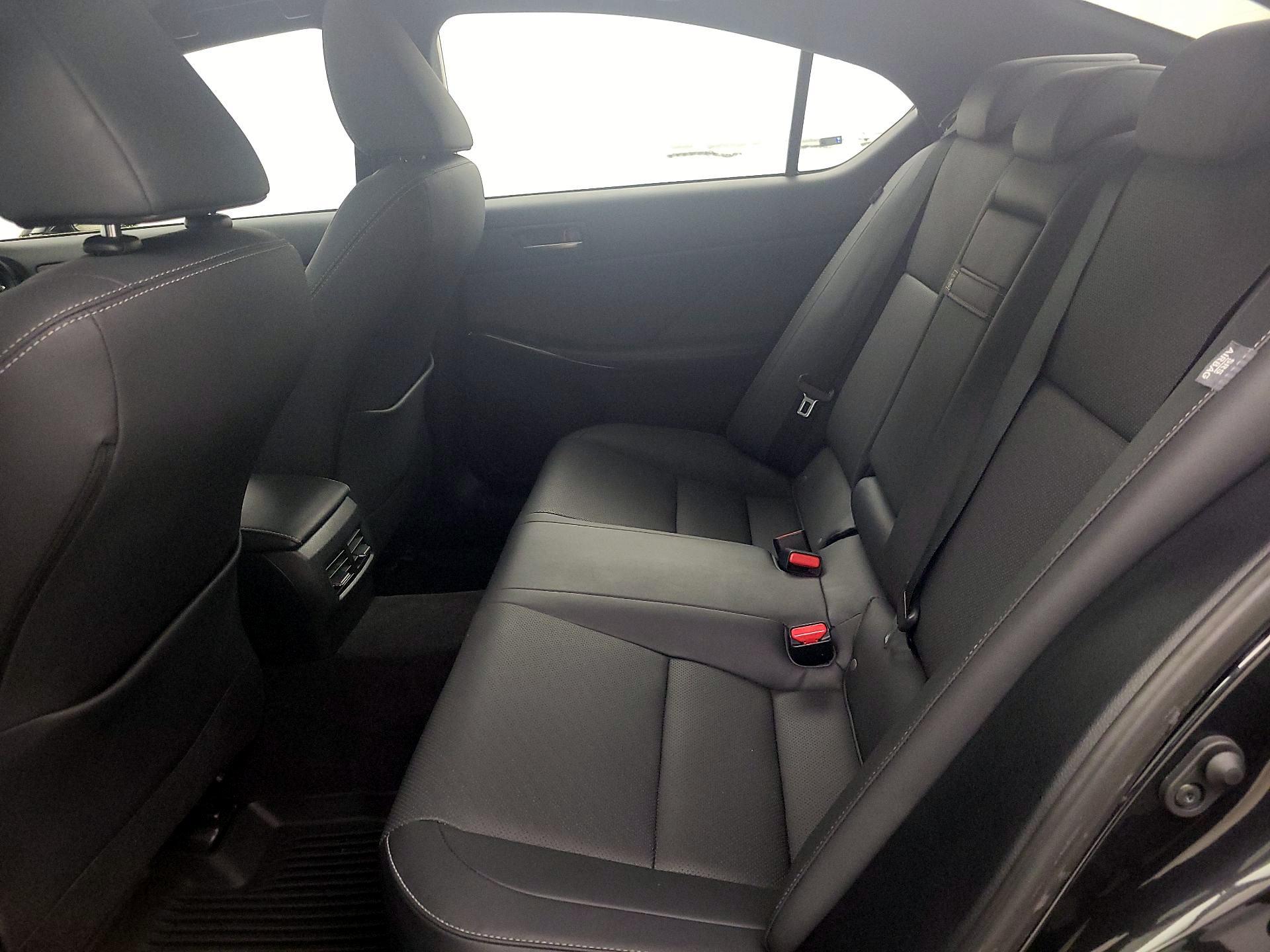 Thumbnail: 2023 Lexus IS - 19