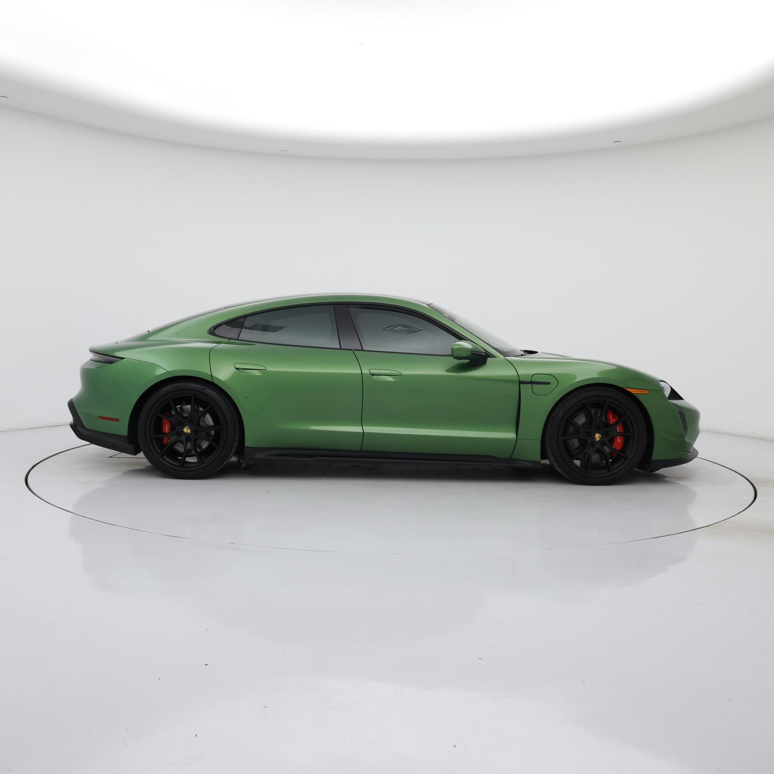 Thumbnail: 2023 Porsche Taycan - 7