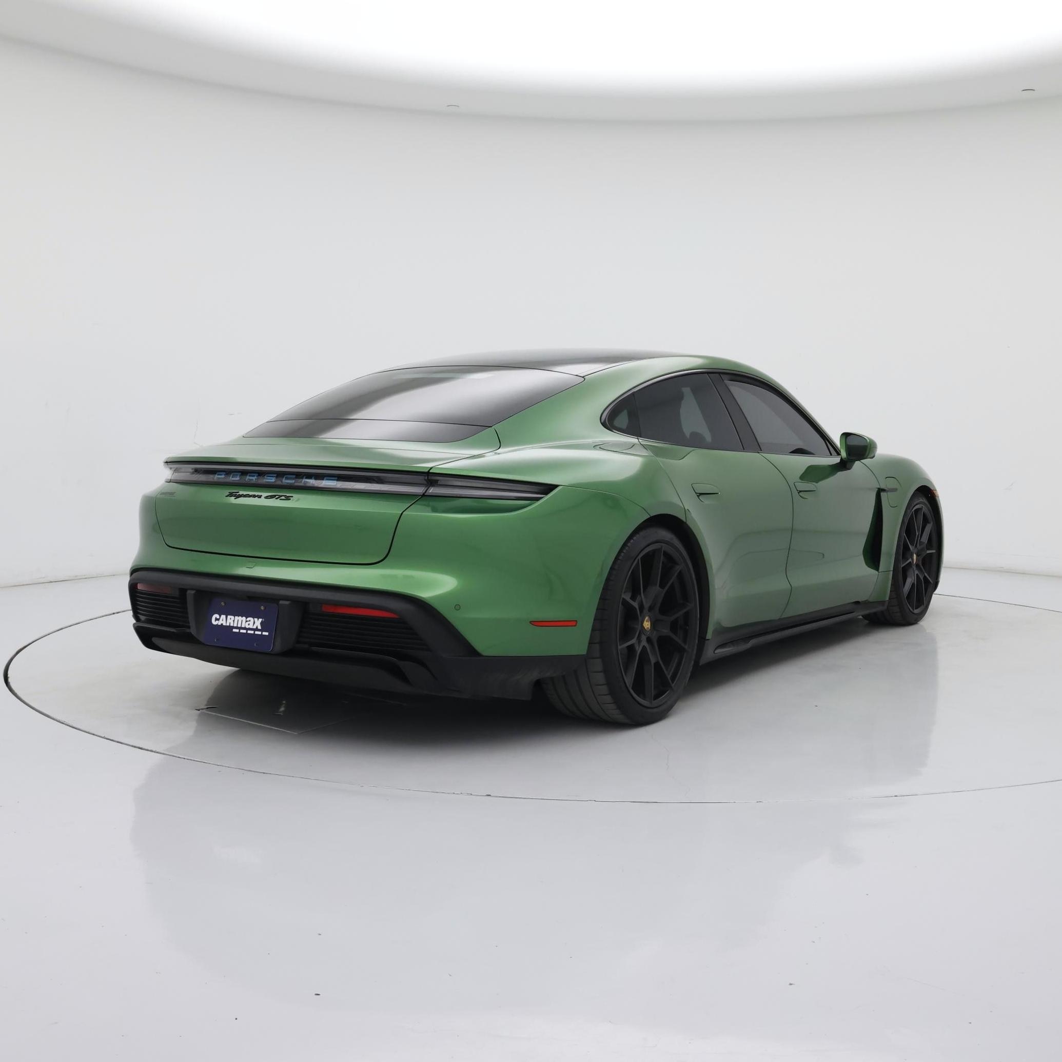 Thumbnail: 2023 Porsche Taycan - 8