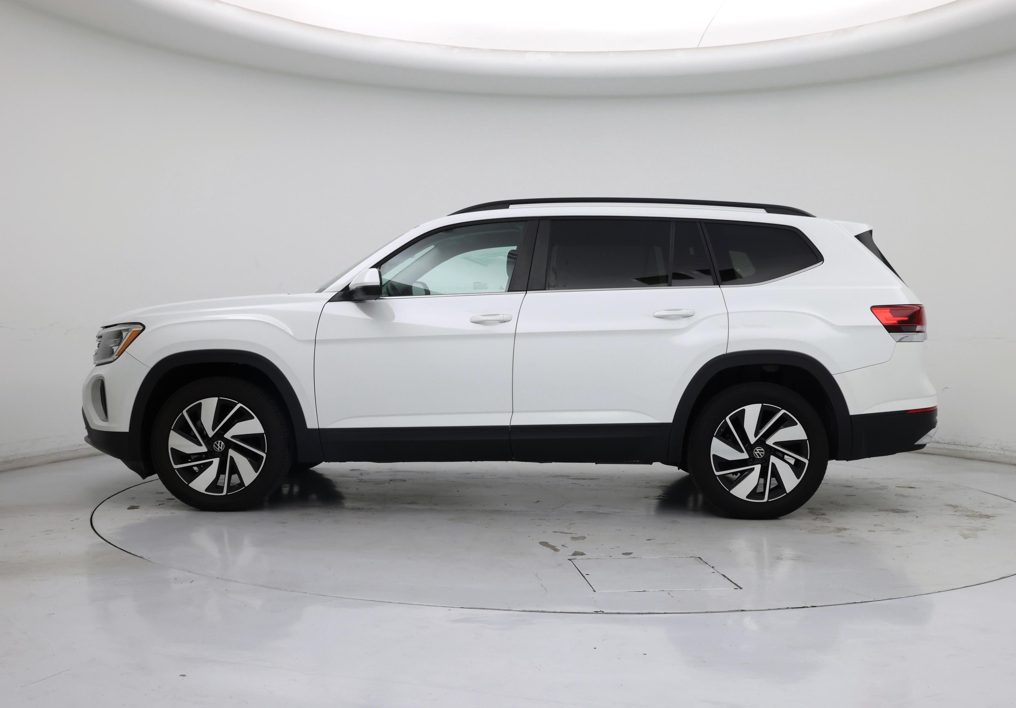 Thumbnail: 2024 Volkswagen Atlas - 3