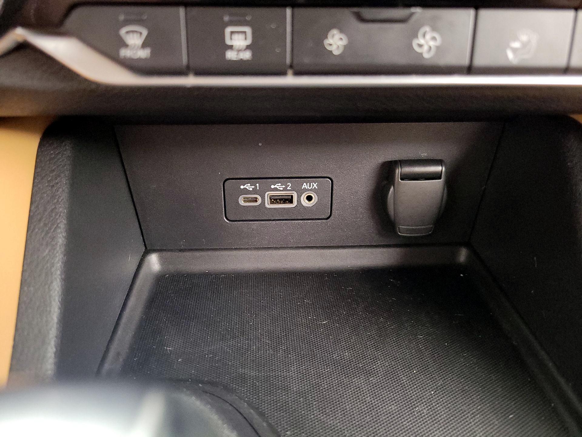 Thumbnail: 2021 Nissan Sentra - 18