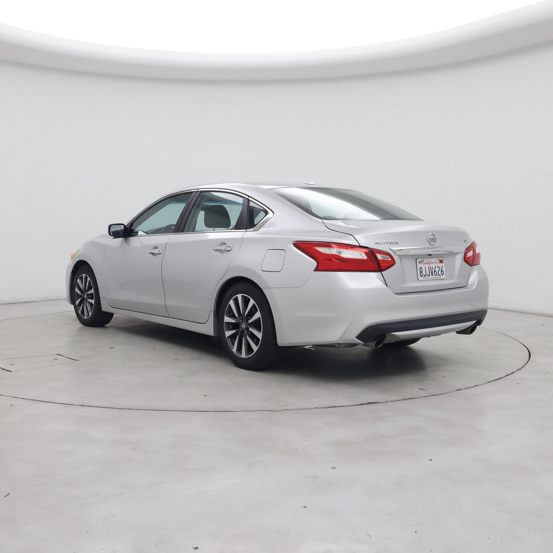 Thumbnail: 2017 Nissan Altima - 2