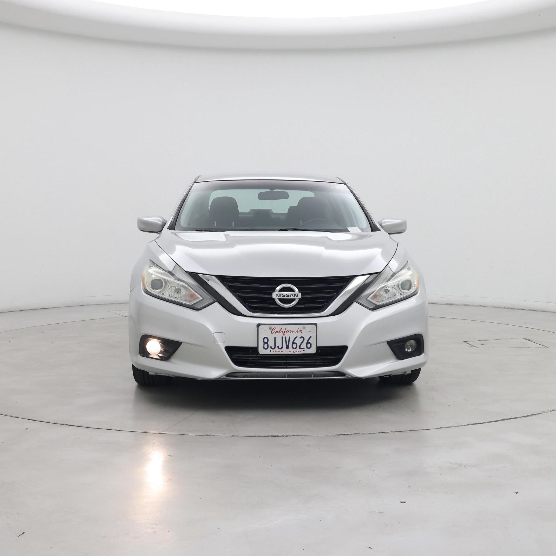 Thumbnail: 2017 Nissan Altima - 5