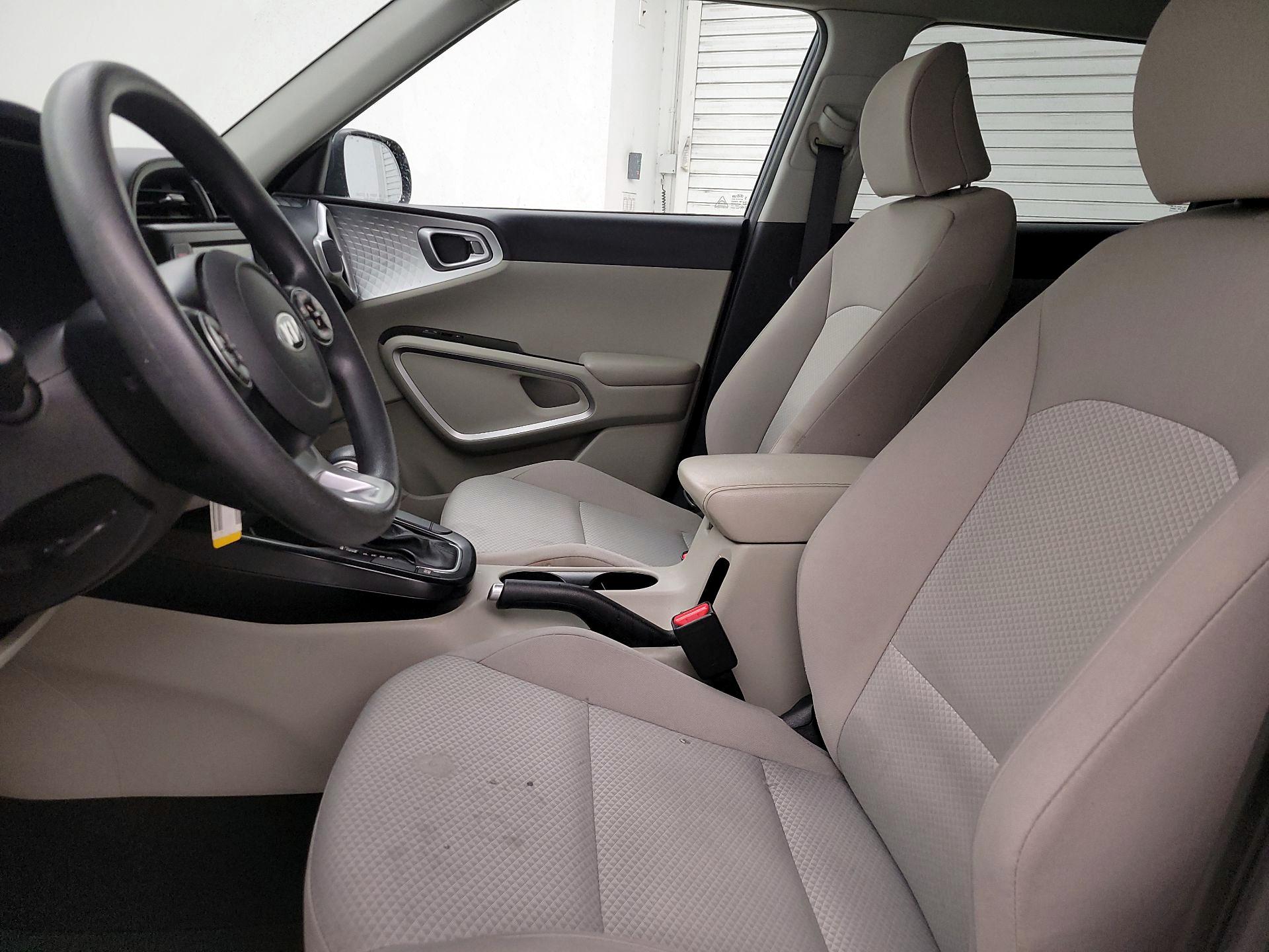 Thumbnail: 2020 Kia Soul - 11