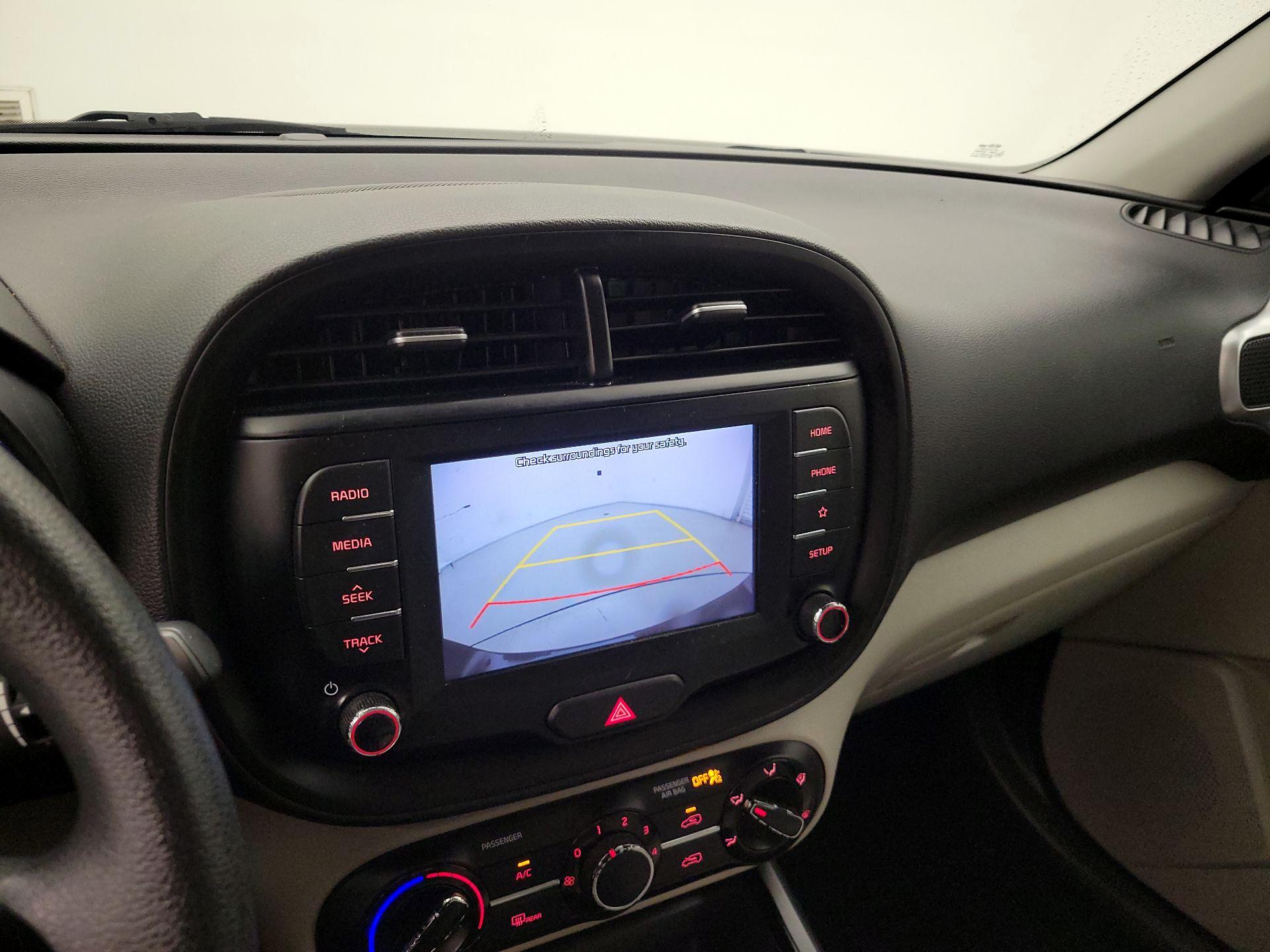 Thumbnail: 2020 Kia Soul - 14