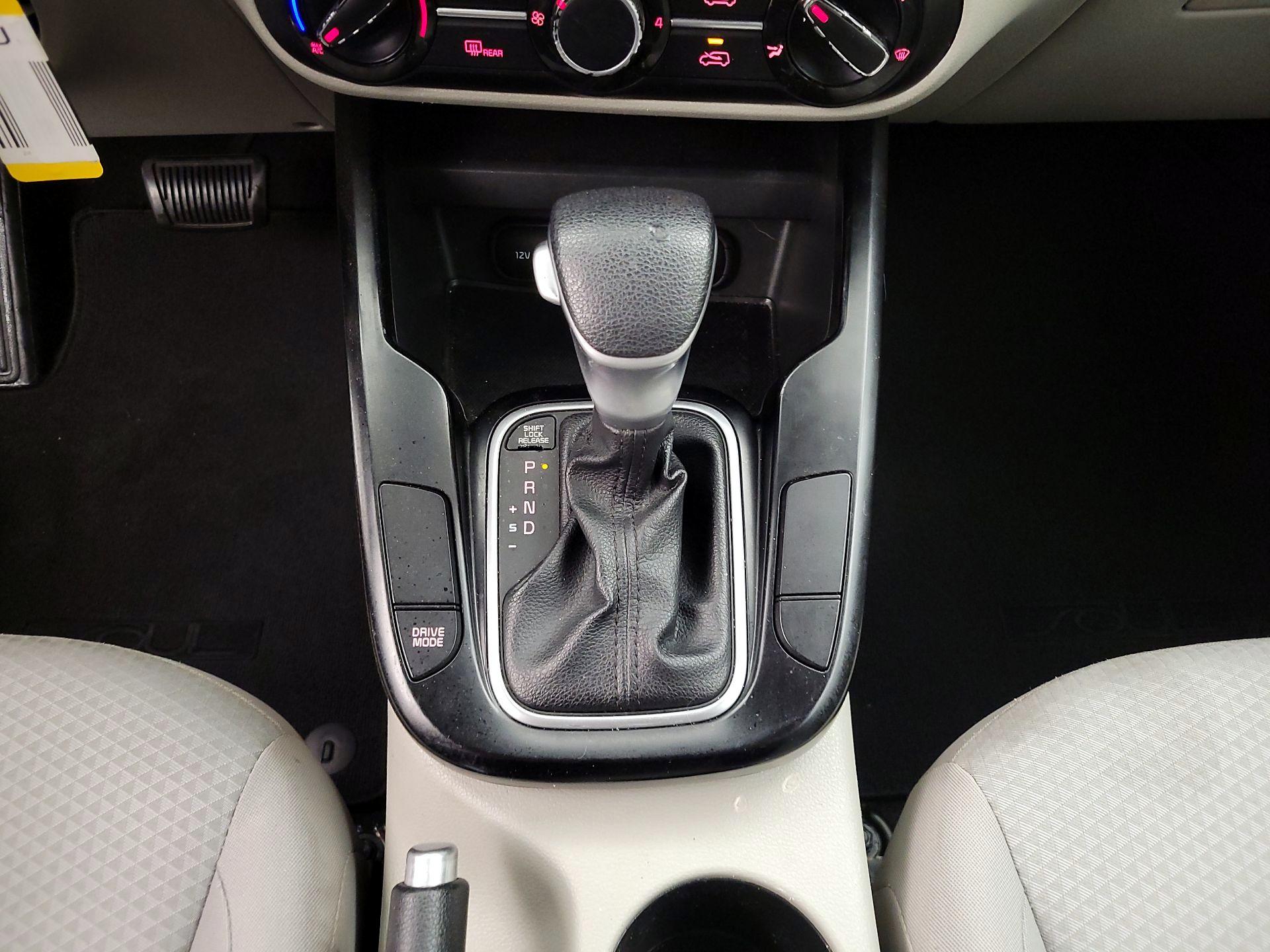 Thumbnail: 2020 Kia Soul - 17