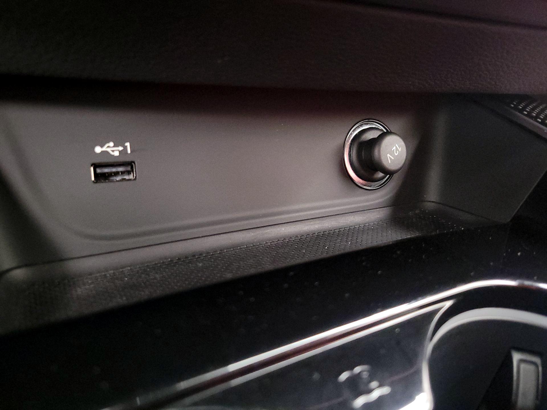 Thumbnail: 2023 Audi S4 - 18