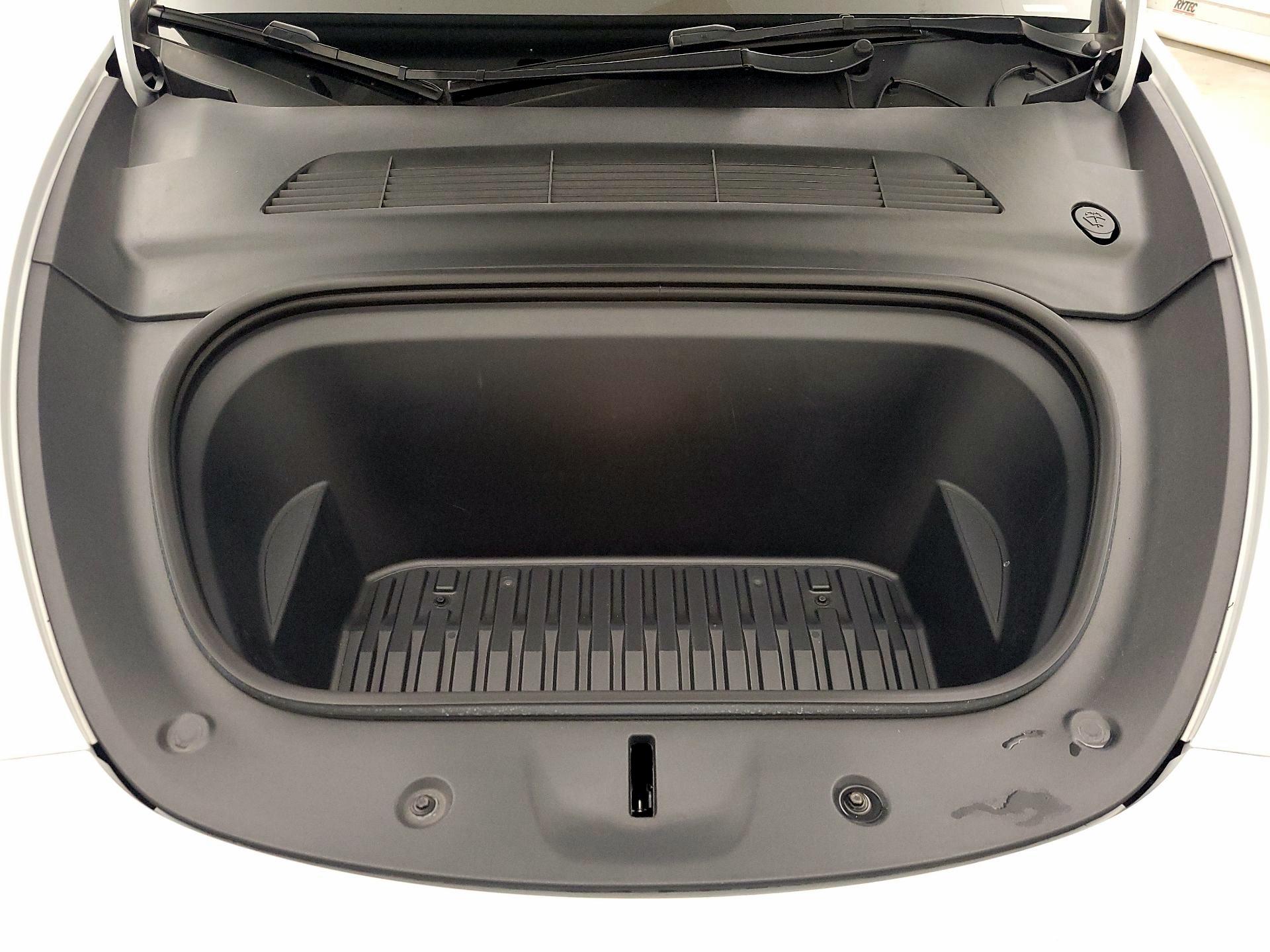 Thumbnail: 2022 Tesla Model Y - 20