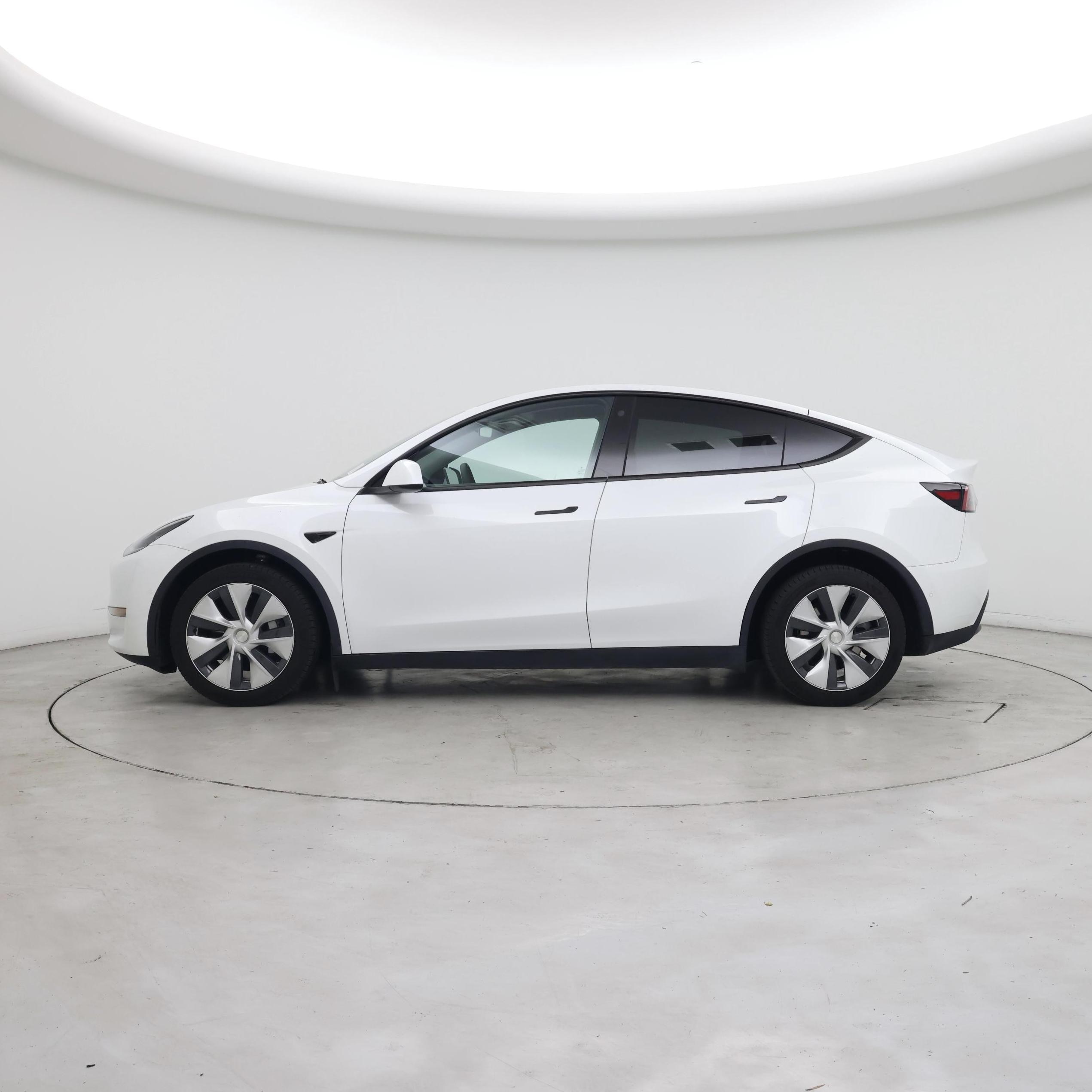 Thumbnail: 2022 Tesla Model Y - 3