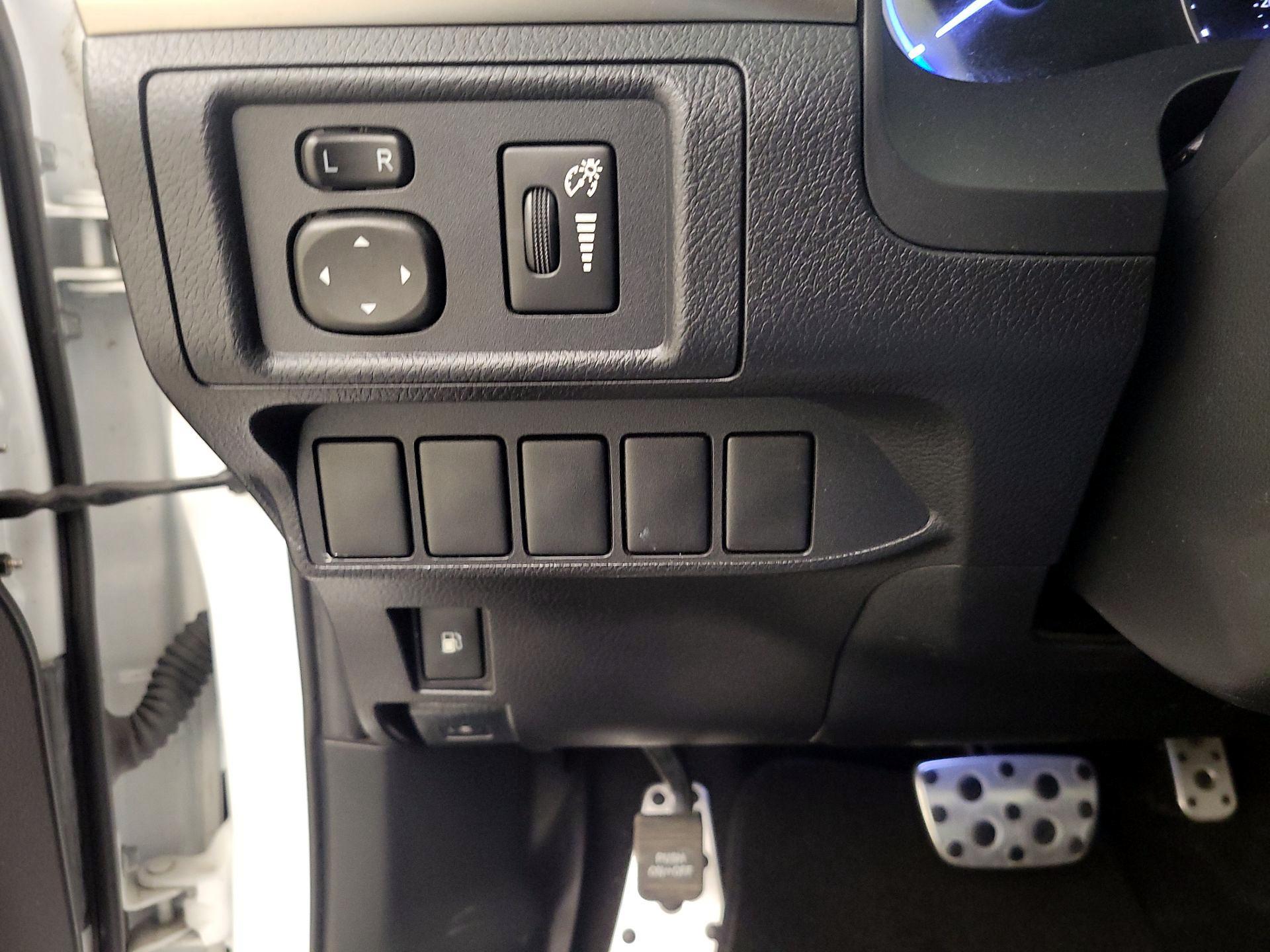 Thumbnail: 2015 Lexus CT - 13