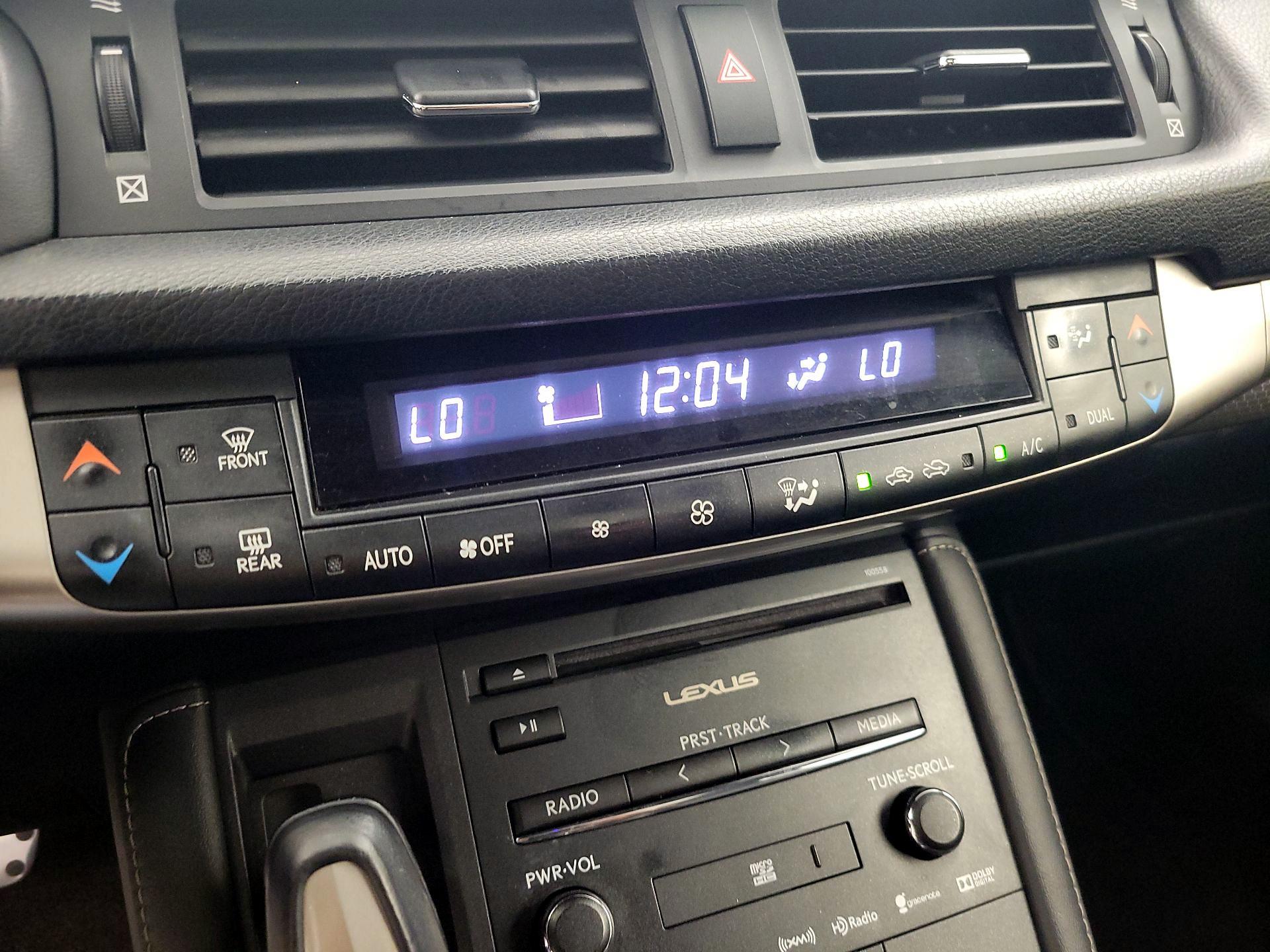 Thumbnail: 2015 Lexus CT - 17