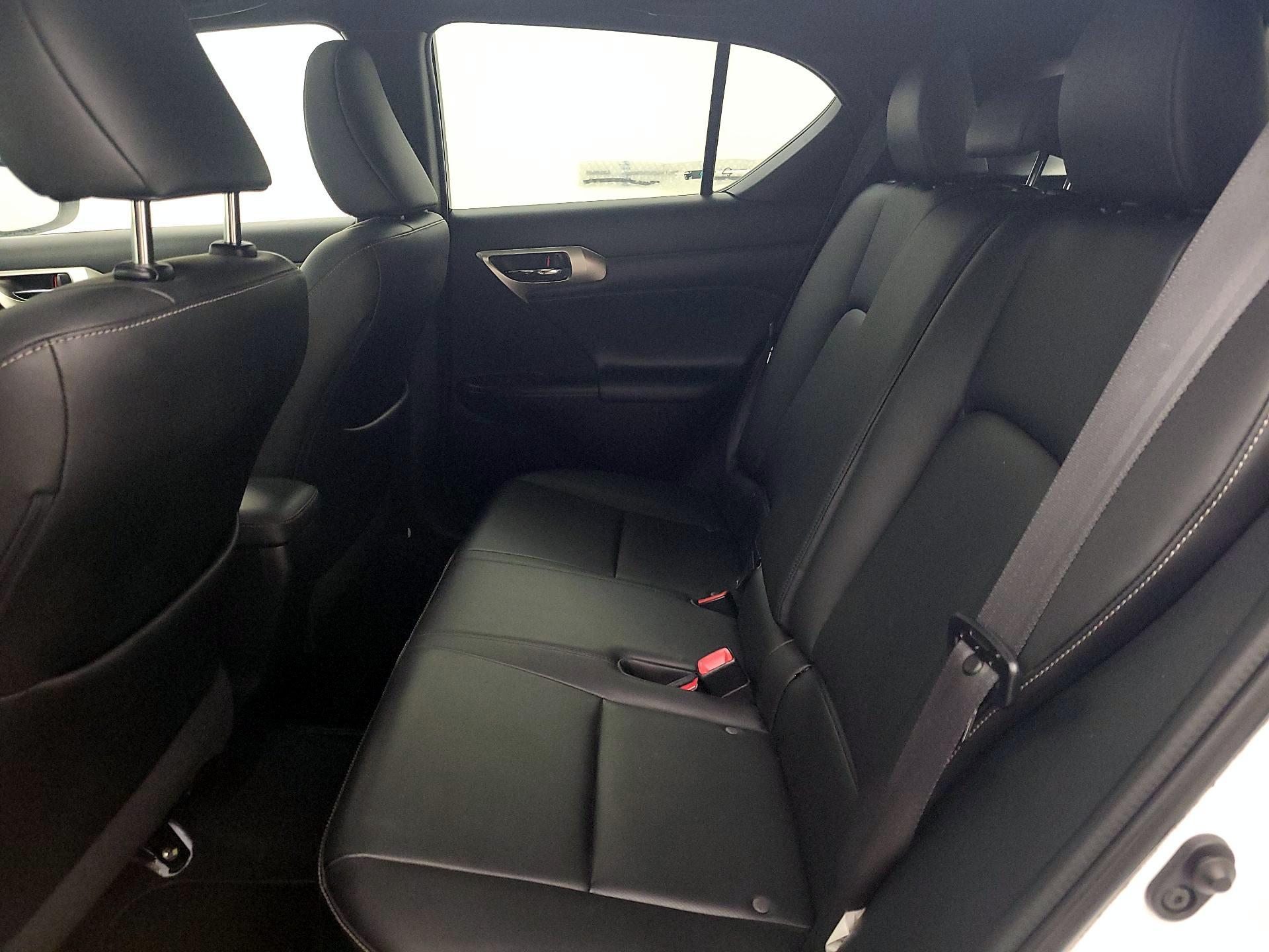 Thumbnail: 2015 Lexus CT - 20