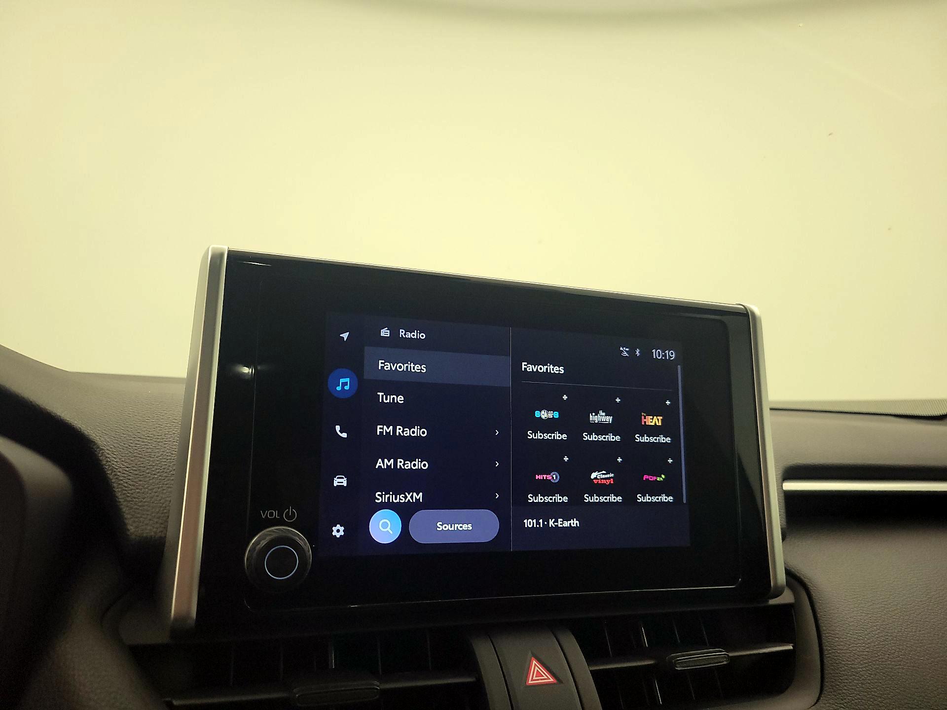 Thumbnail: 2025 Toyota RAV4 - 15