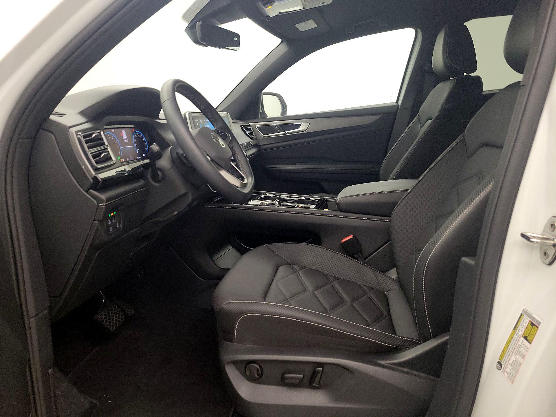 Thumbnail: 2024 Volkswagen Atlas - 11