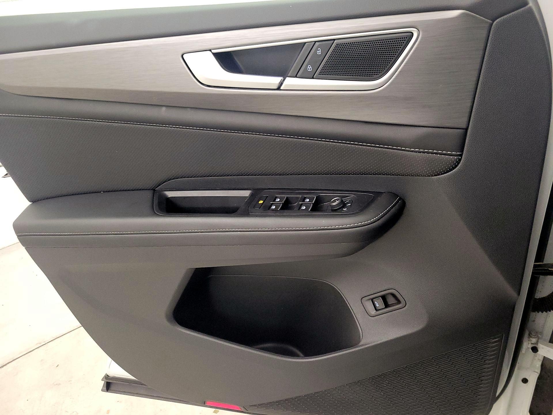 Thumbnail: 2024 Volkswagen Atlas - 12