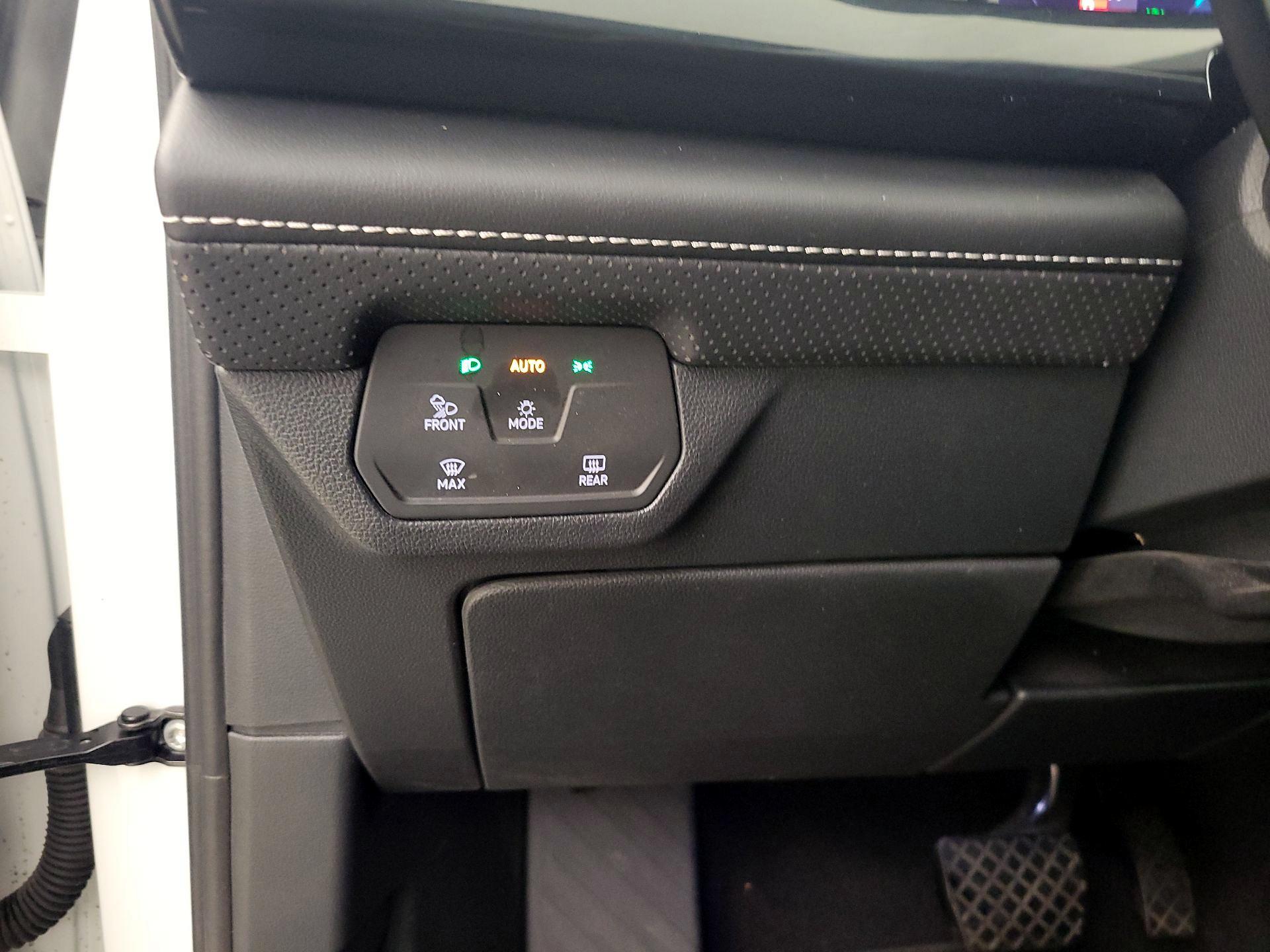 Thumbnail: 2024 Volkswagen Atlas - 13