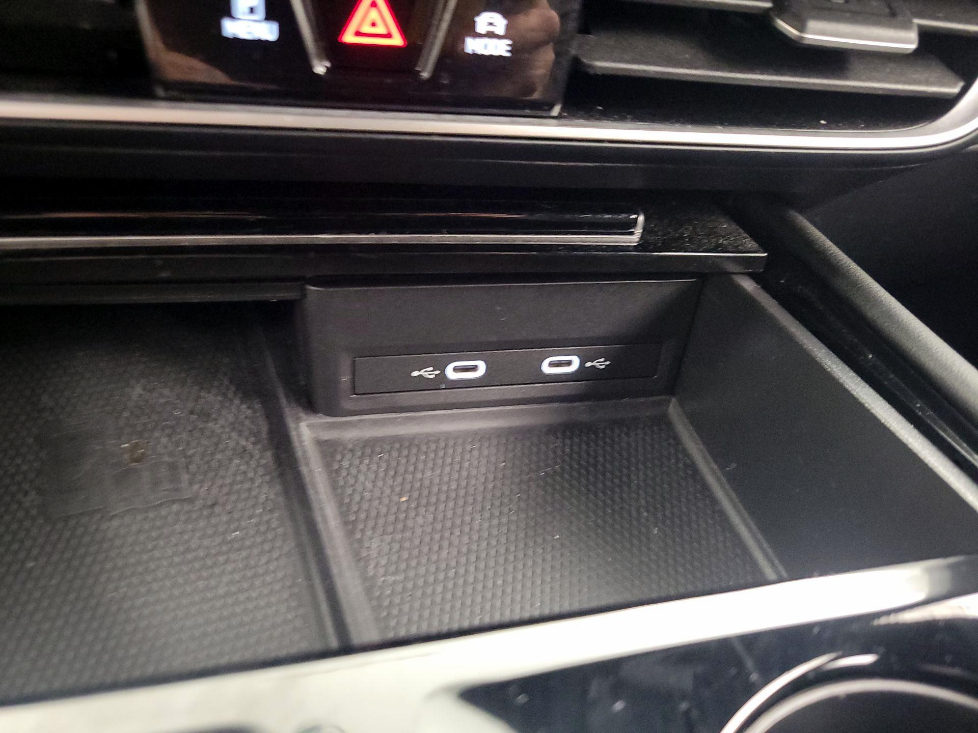 Thumbnail: 2024 Volkswagen Atlas - 18