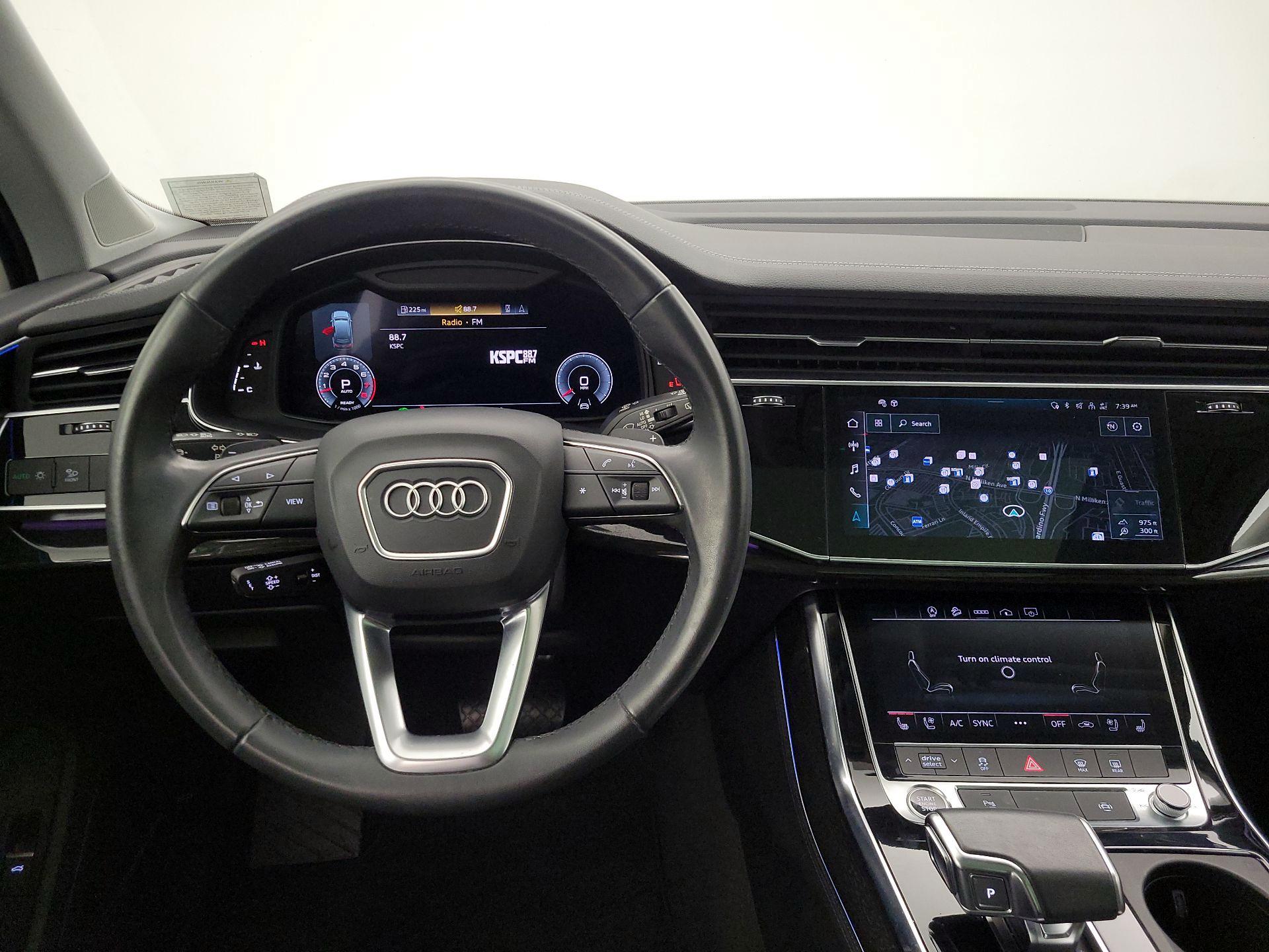 Thumbnail: 2023 Audi Q7 - 10