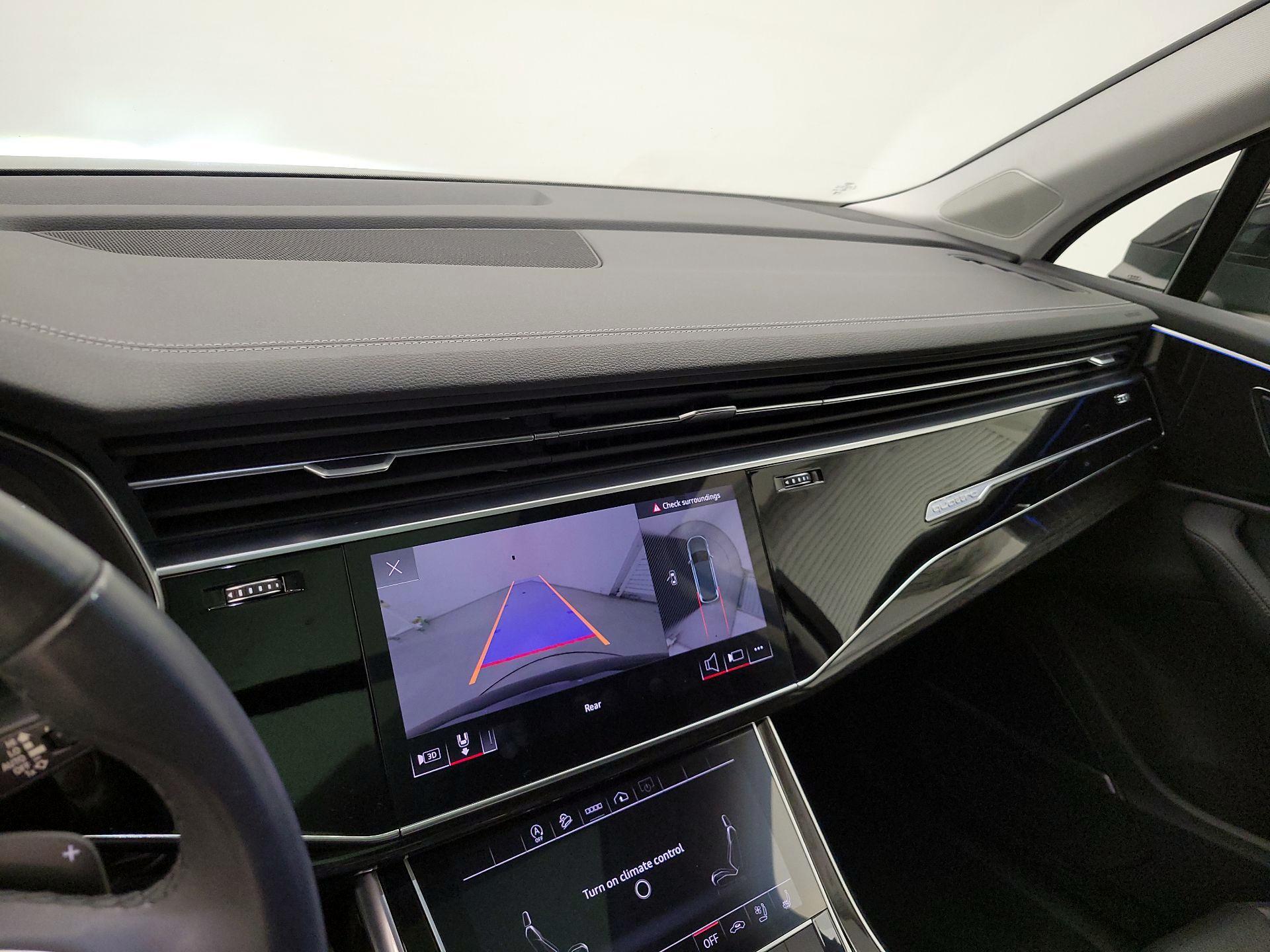 Thumbnail: 2023 Audi Q7 - 15