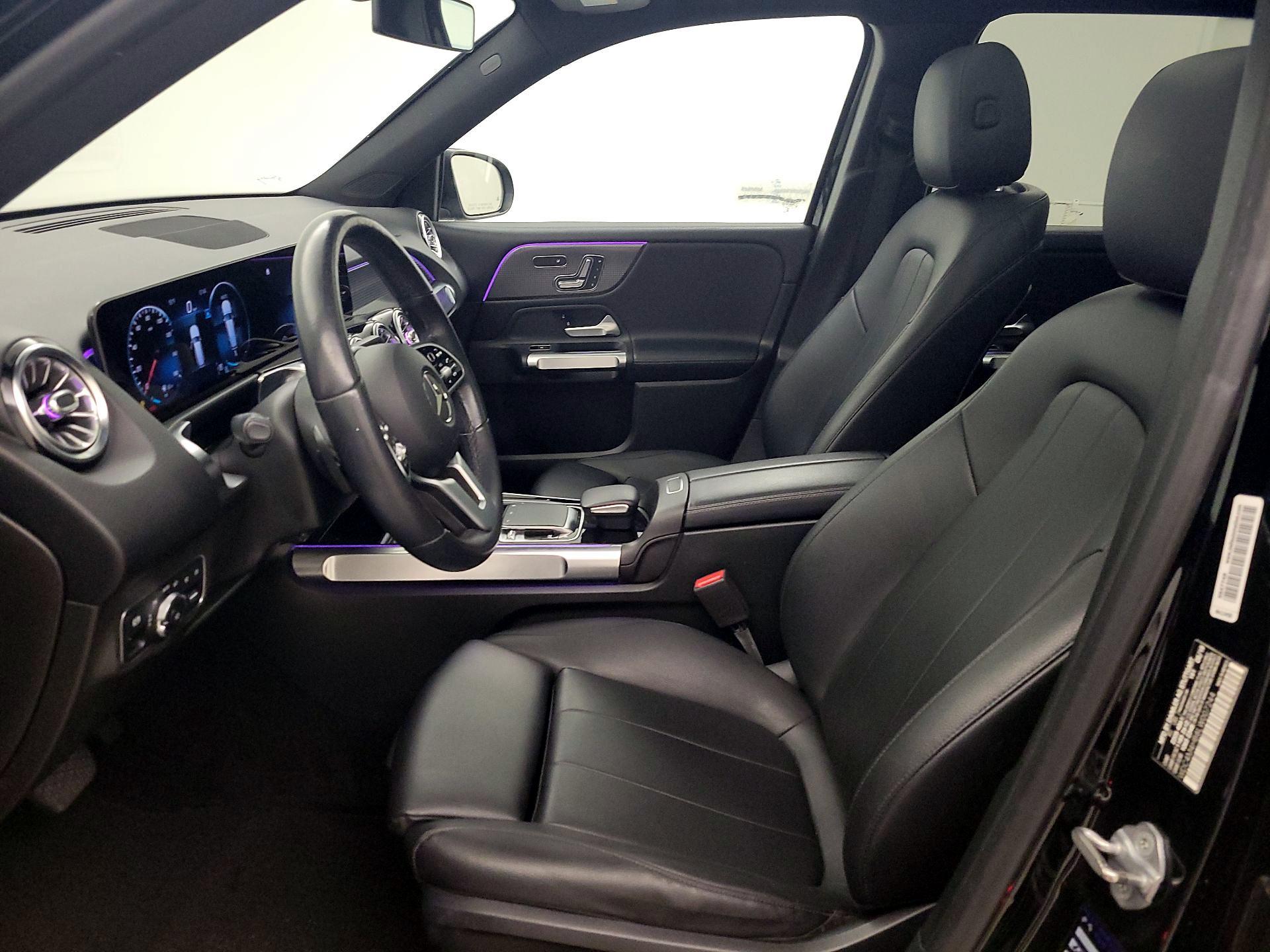 Thumbnail: 2020 Mercedes-Benz GLB - 11