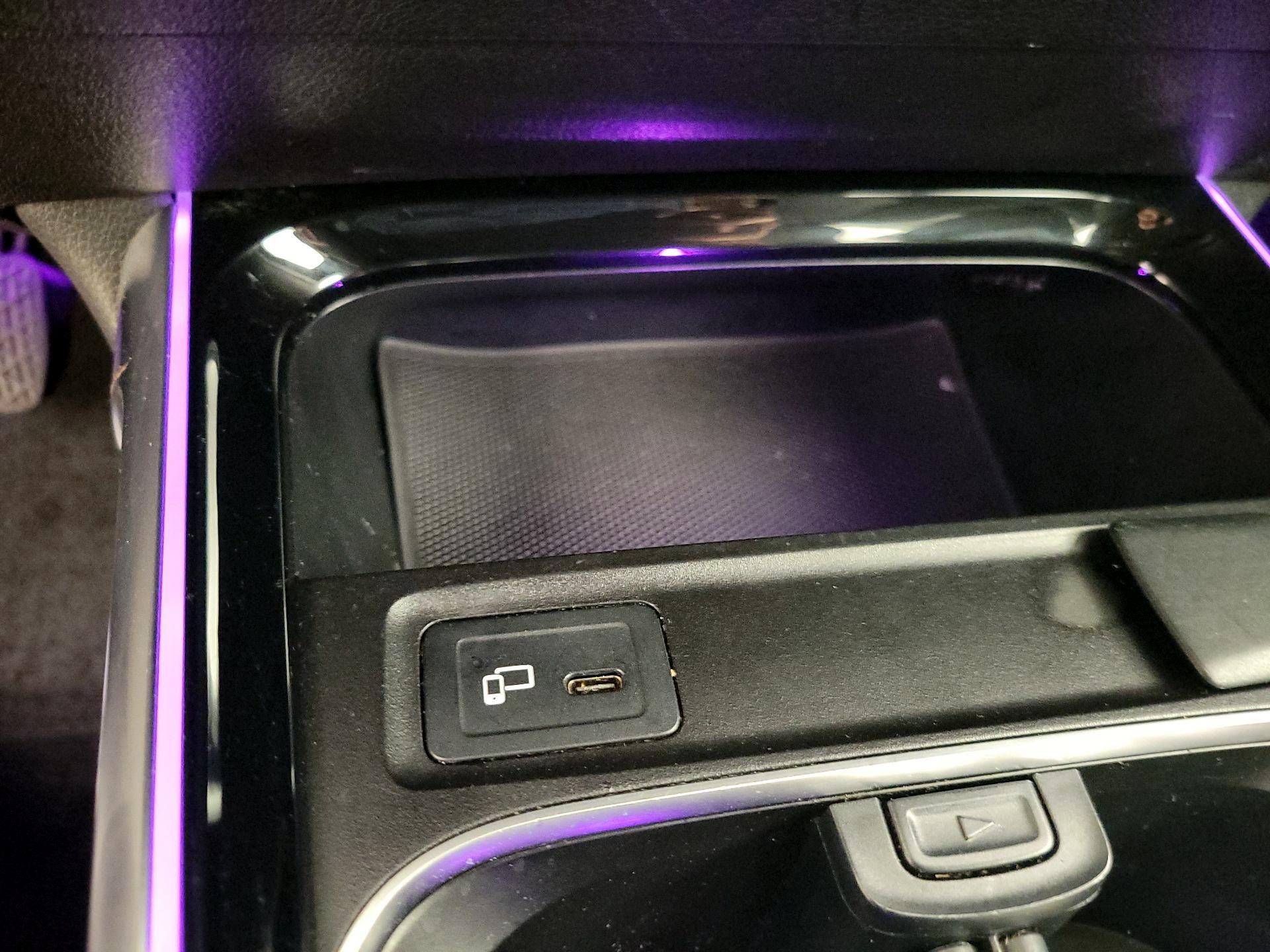 Thumbnail: 2020 Mercedes-Benz GLB - 18