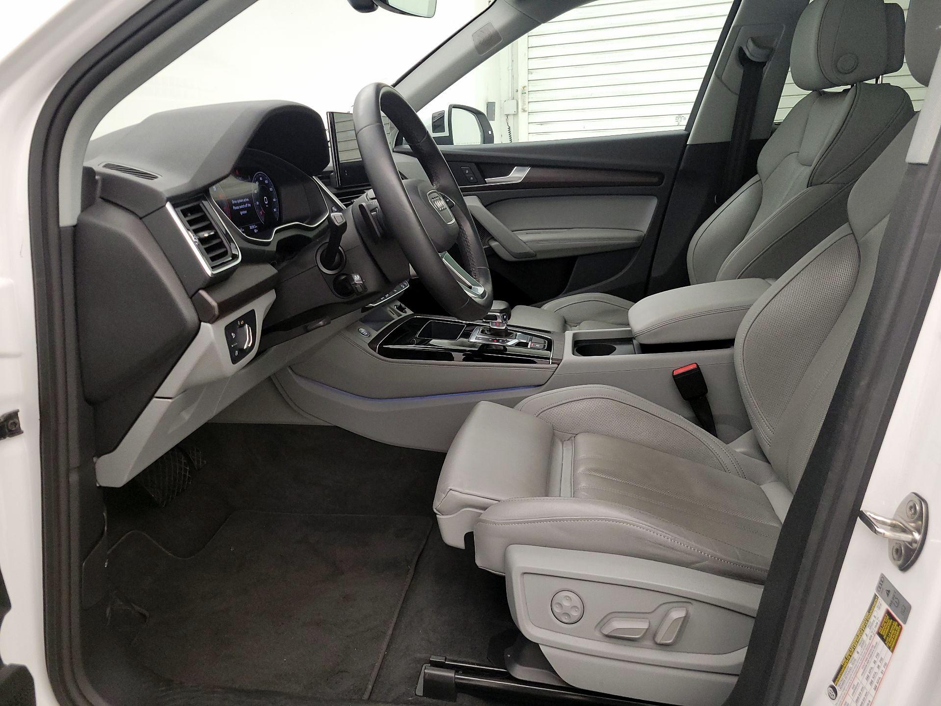 Thumbnail: 2023 Audi Q5 - 11