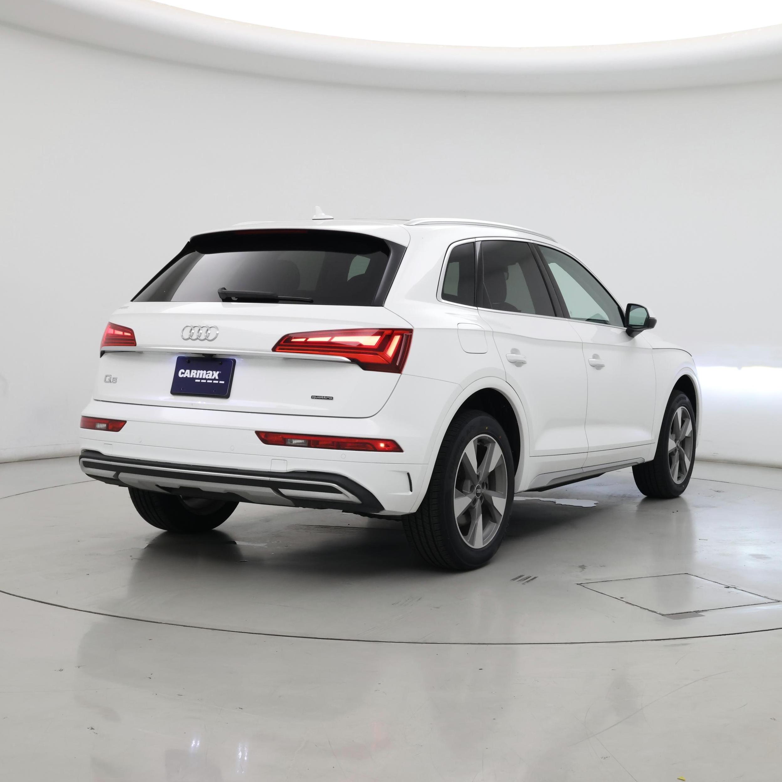 Thumbnail: 2023 Audi Q5 - 8