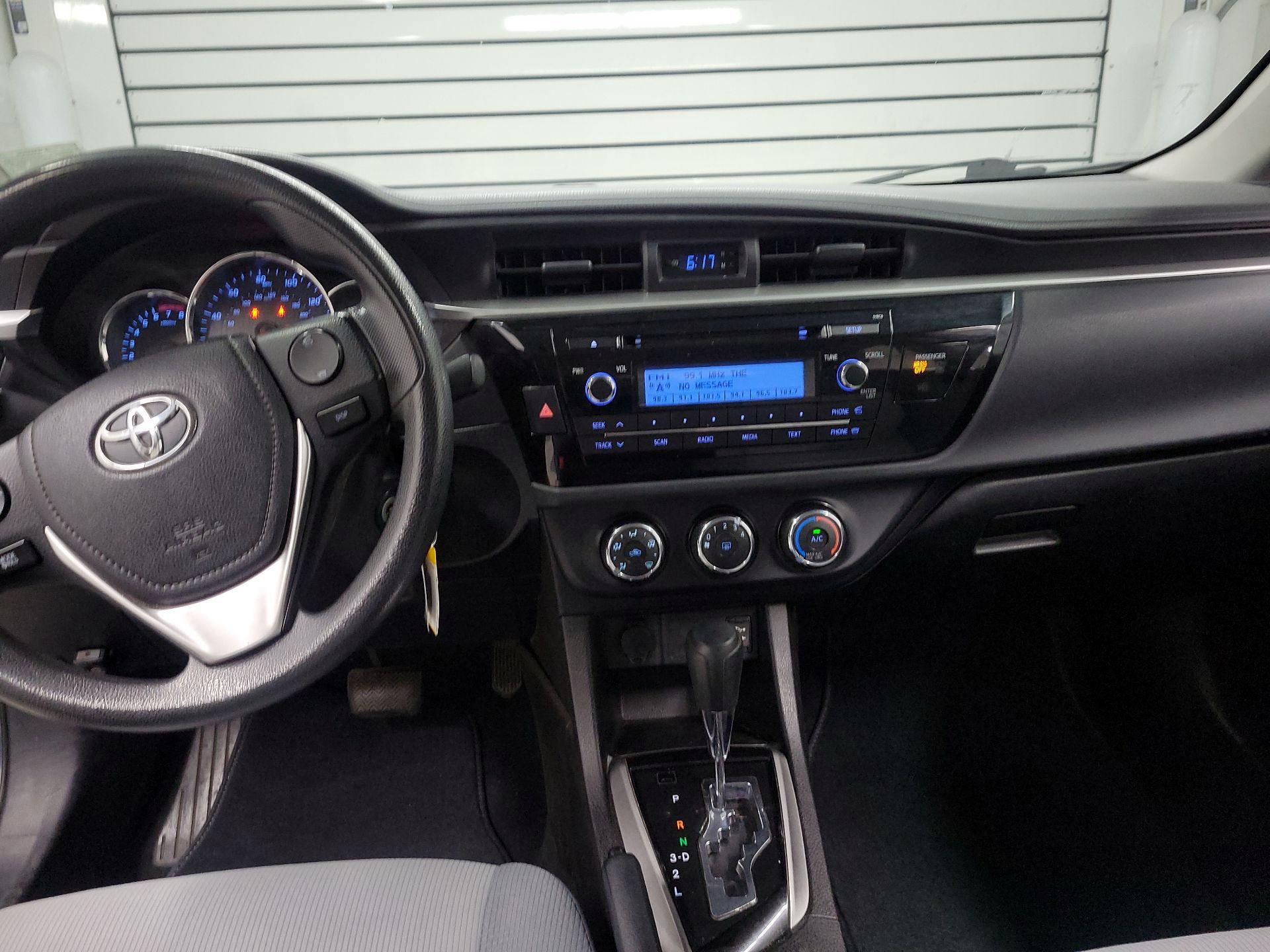 Thumbnail: 2014 Toyota Corolla - 9