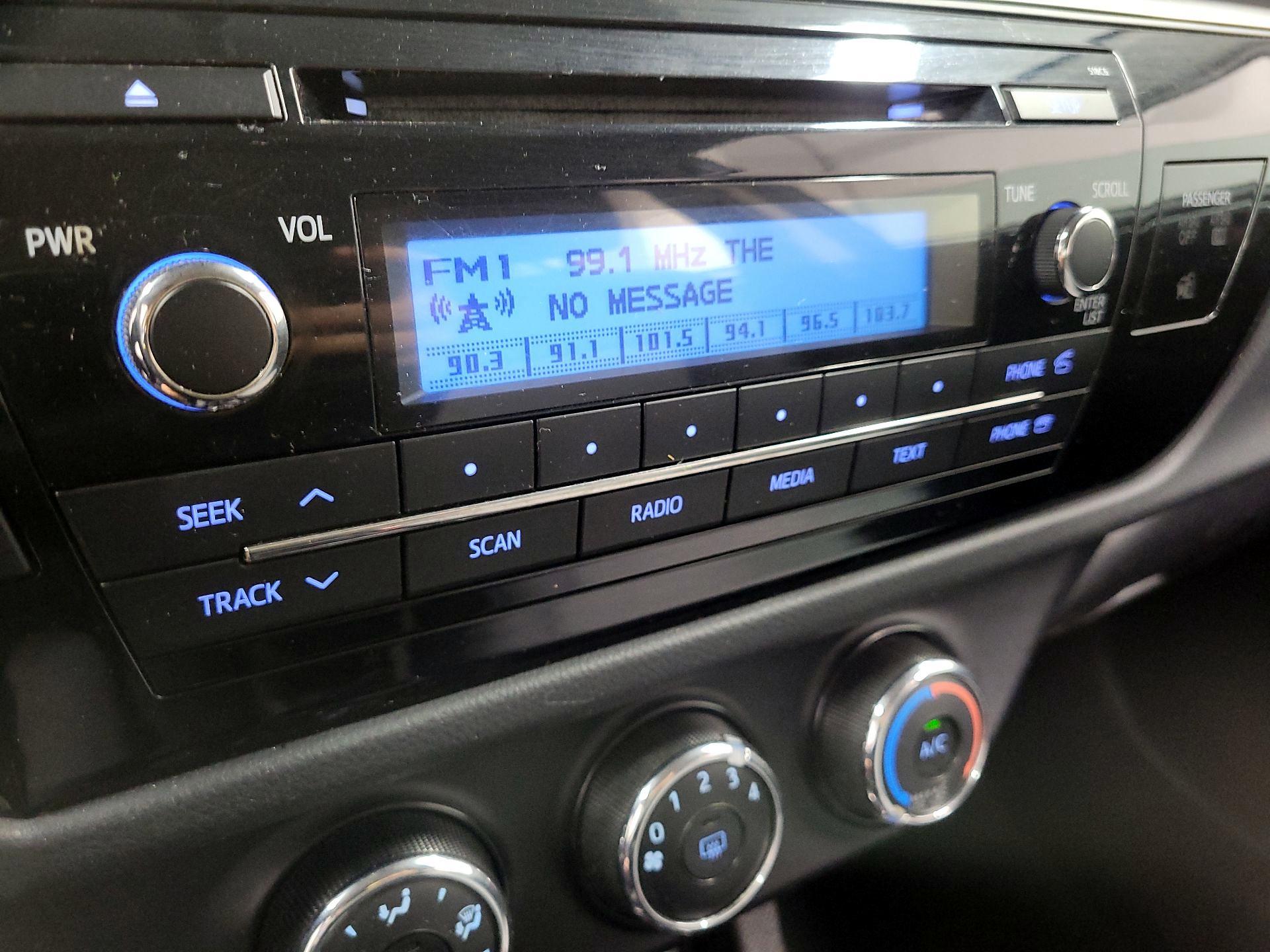 Thumbnail: 2014 Toyota Corolla - 13