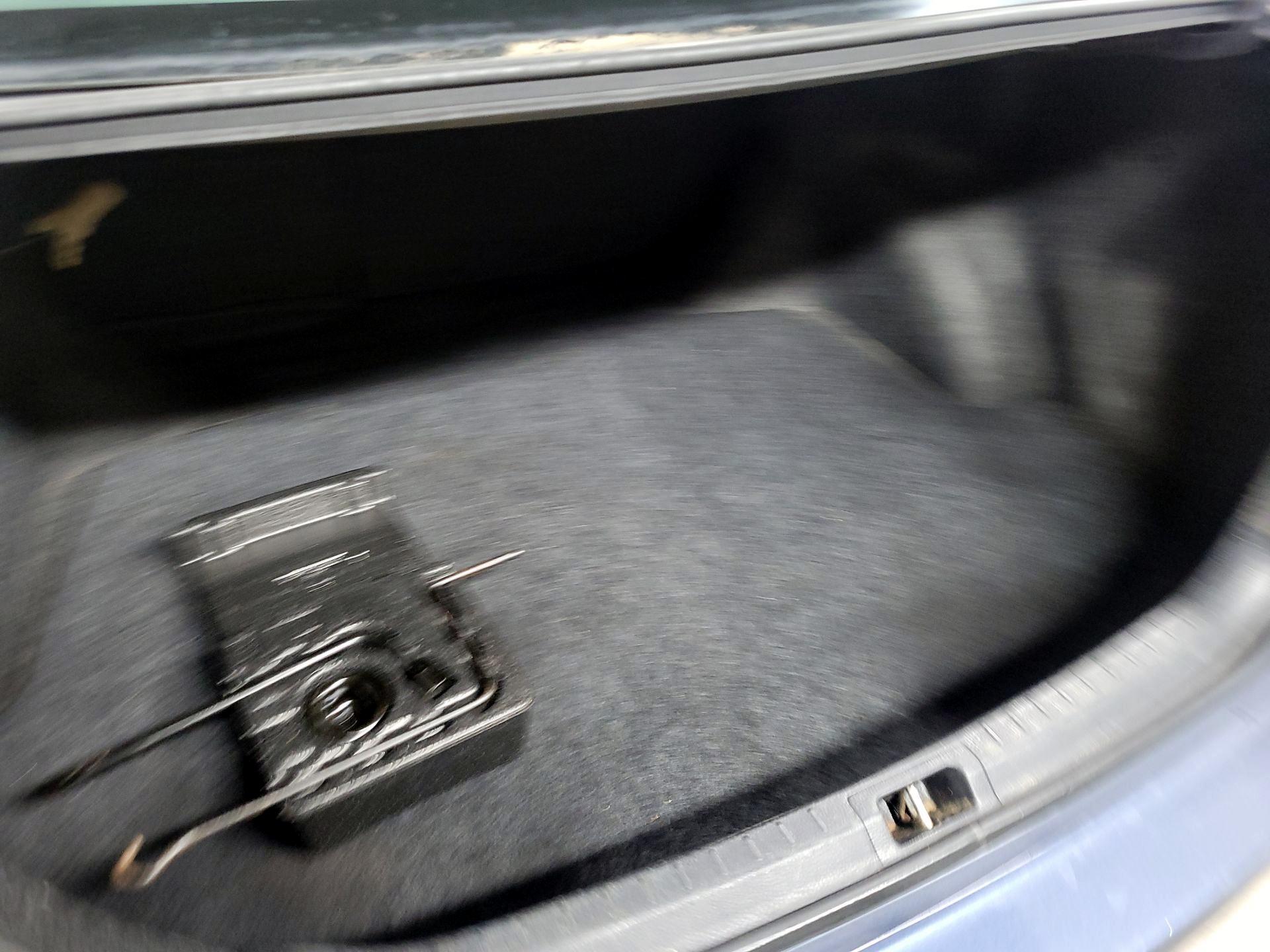 Thumbnail: 2014 Toyota Corolla - 16