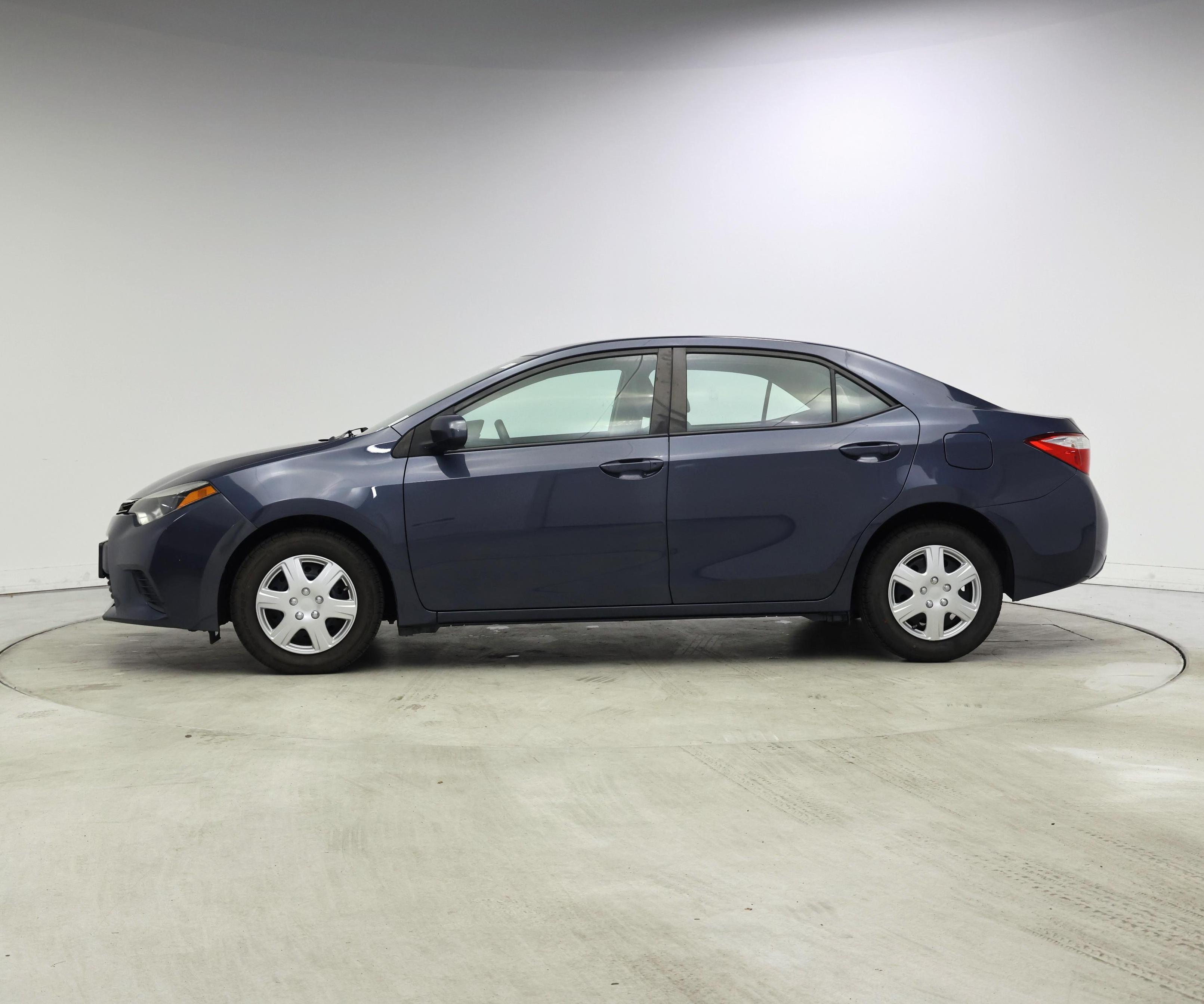 Thumbnail: 2014 Toyota Corolla - 3