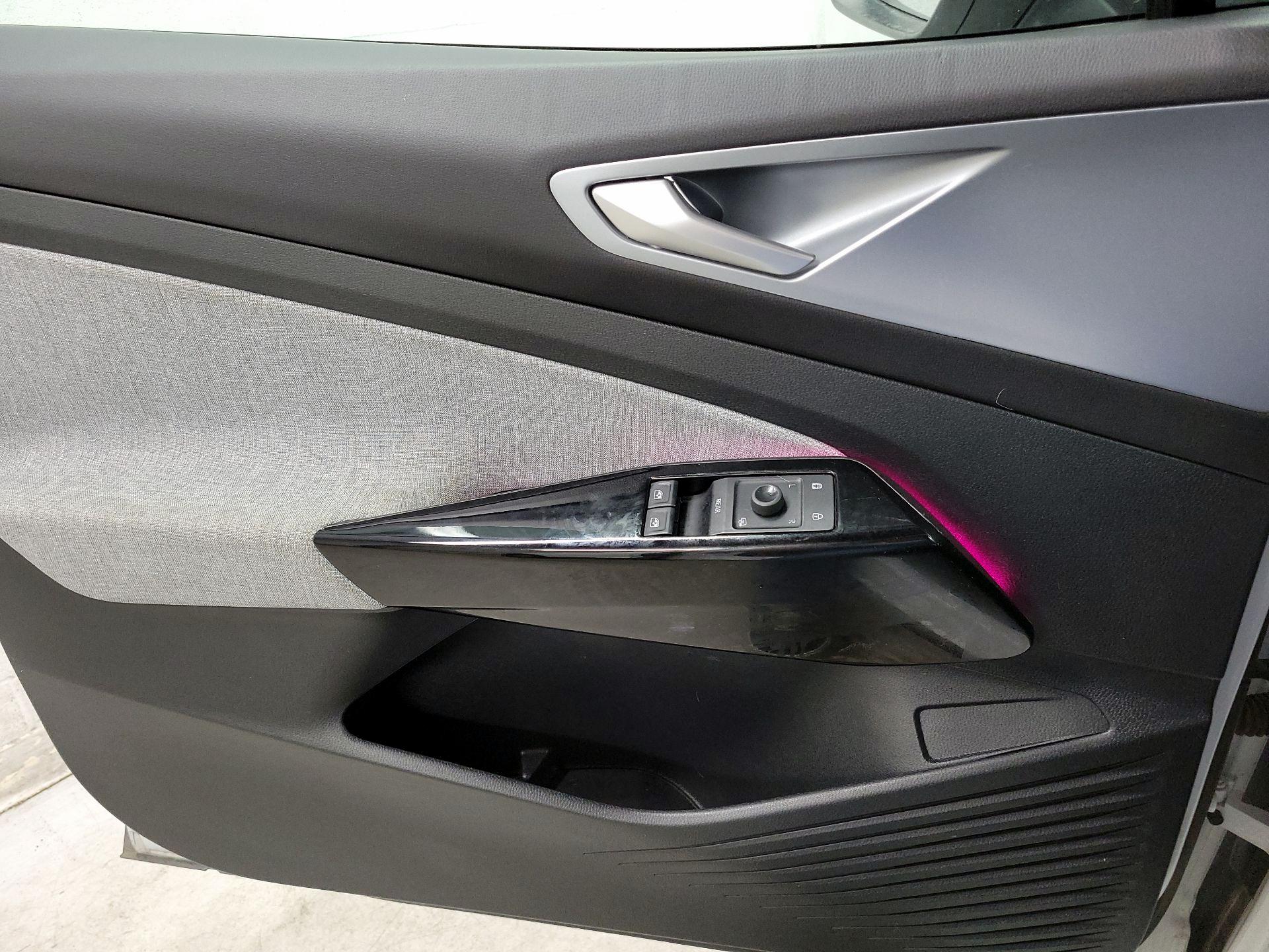 Thumbnail: 2023 Volkswagen ID.4 - 12