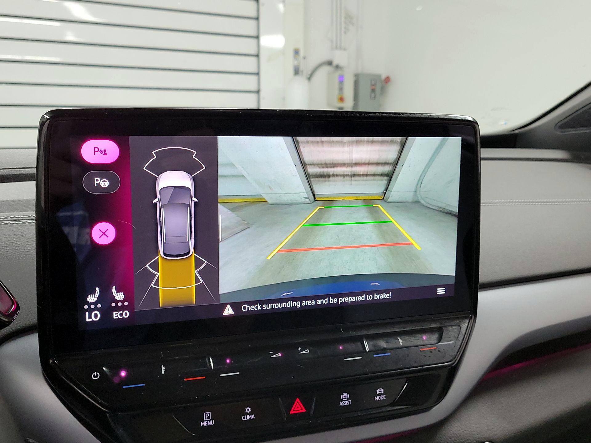 Thumbnail: 2023 Volkswagen ID.4 - 14