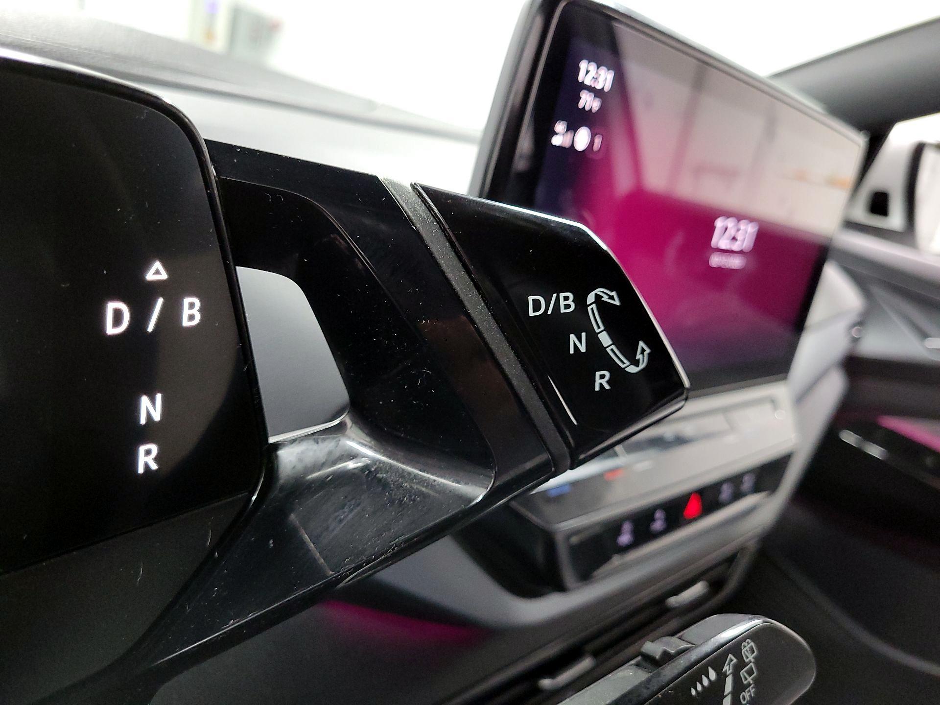 Thumbnail: 2023 Volkswagen ID.4 - 17