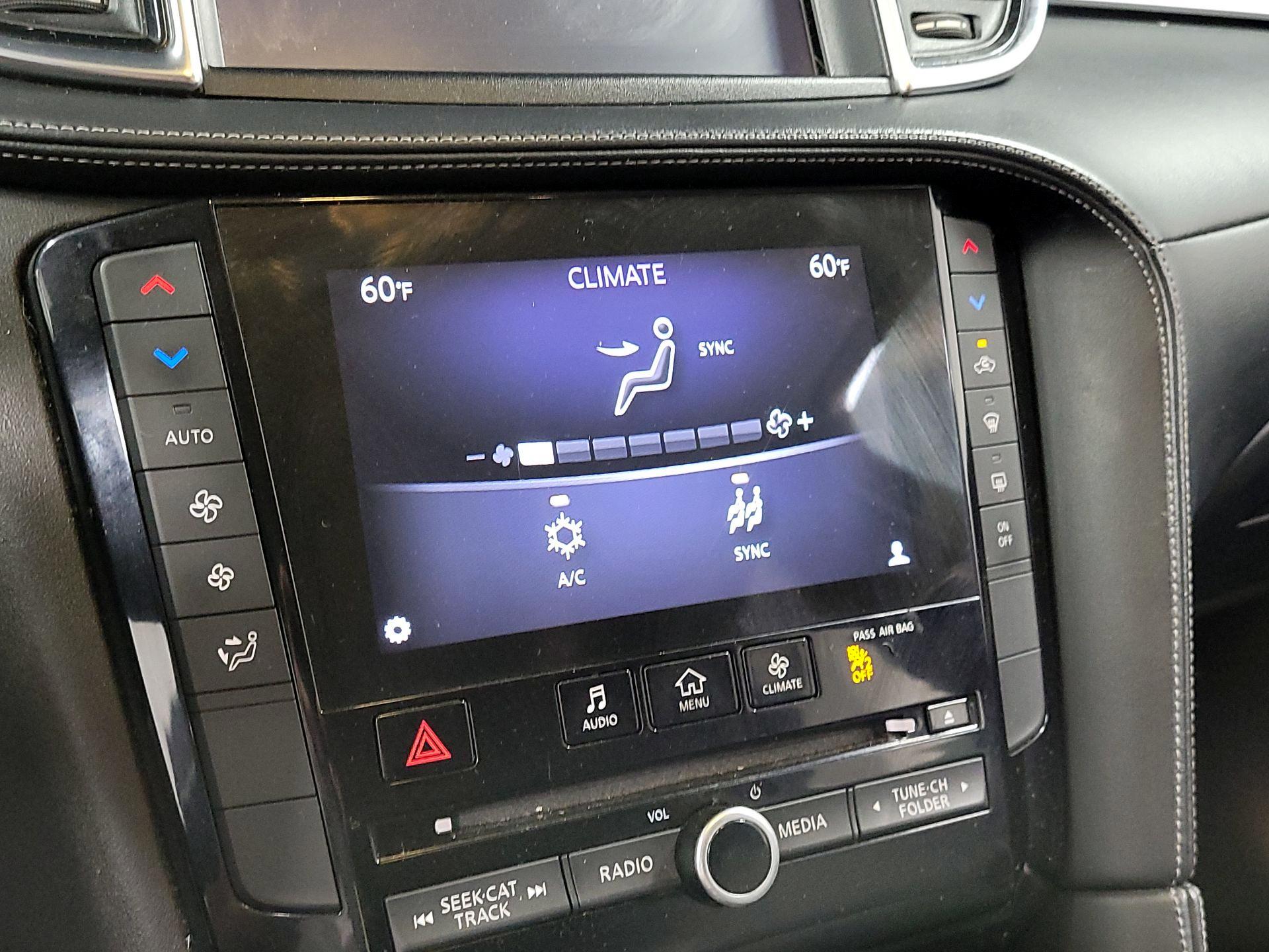 Thumbnail: 2019 INFINITI QX50 - 17