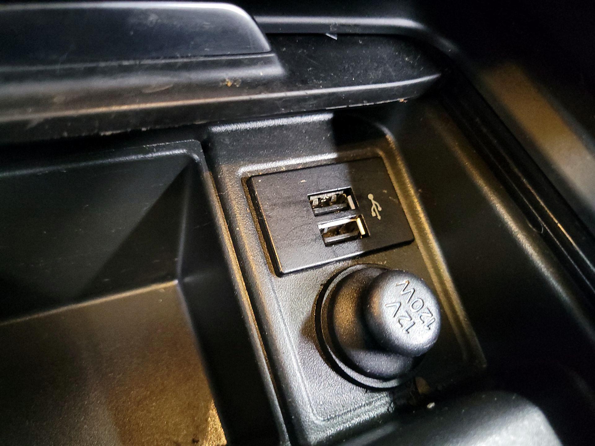 Thumbnail: 2019 INFINITI QX50 - 19