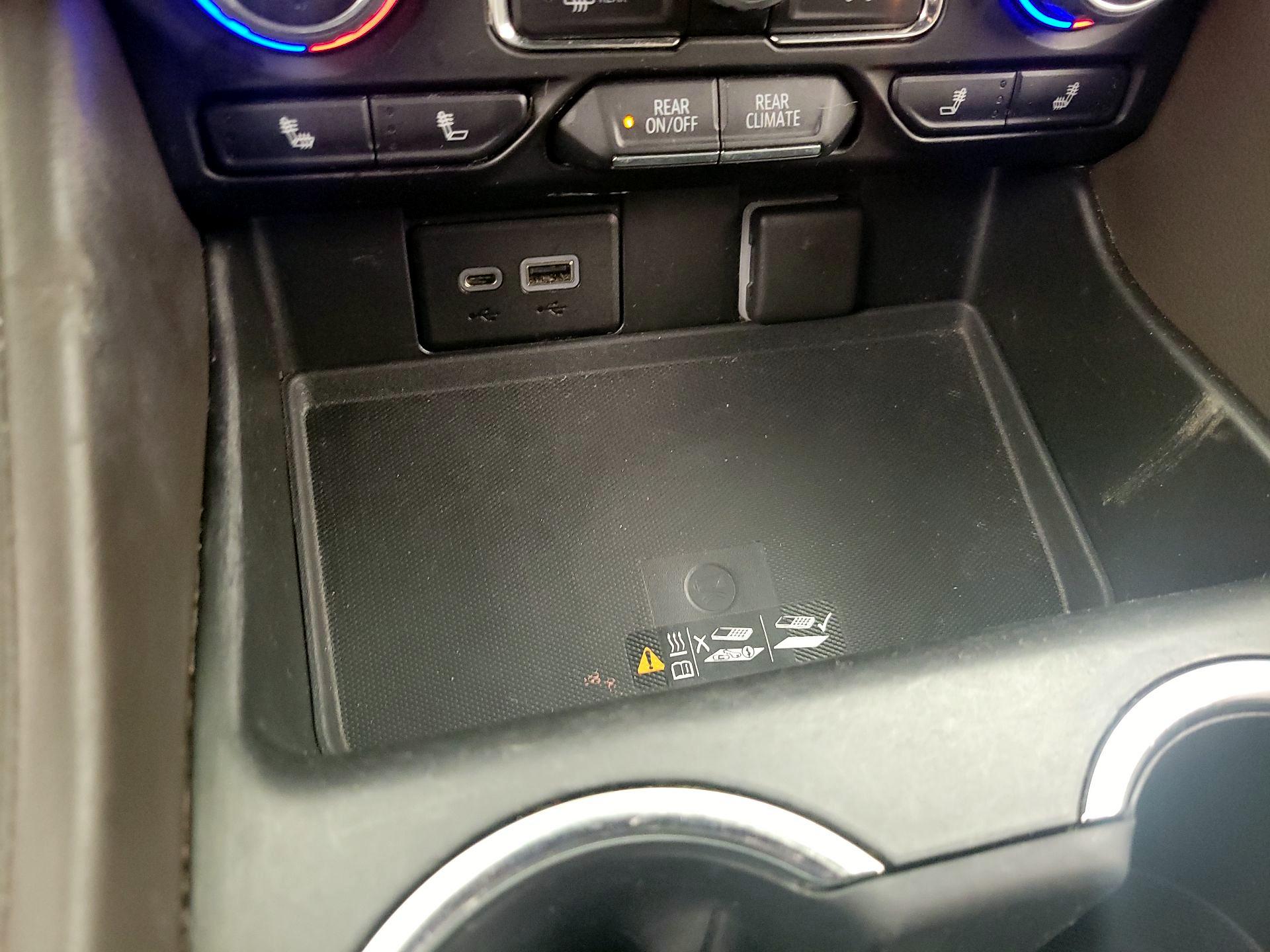 Thumbnail: 2021 Chevrolet Suburban - 18