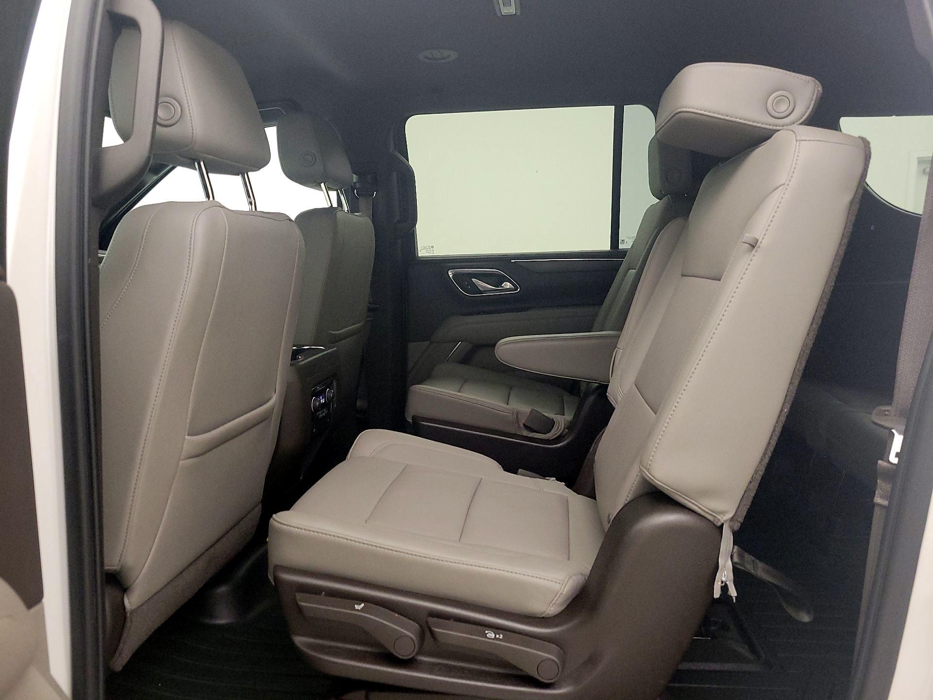 Thumbnail: 2021 Chevrolet Suburban - 19