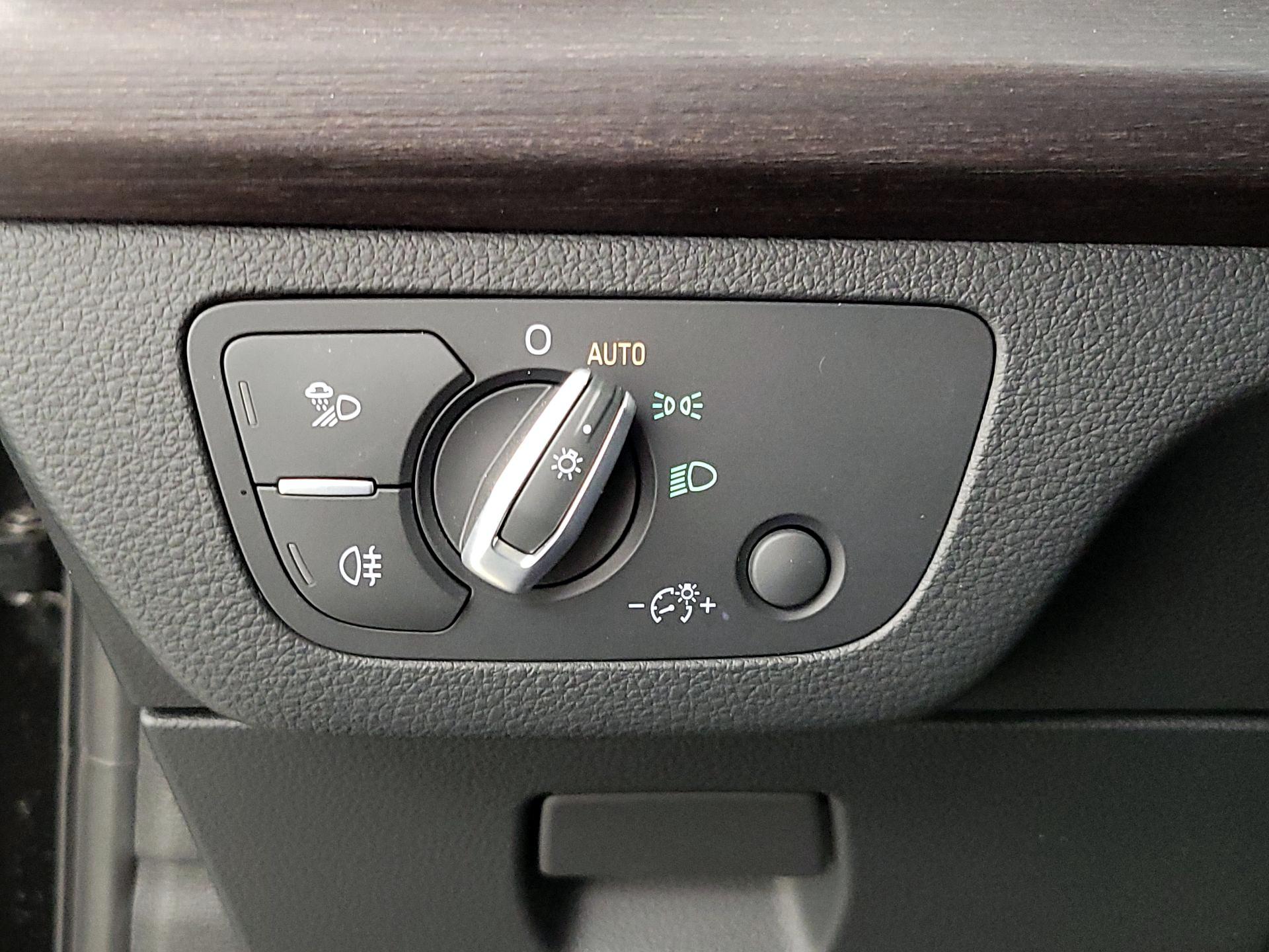 Thumbnail: 2023 Audi Q5 - 13