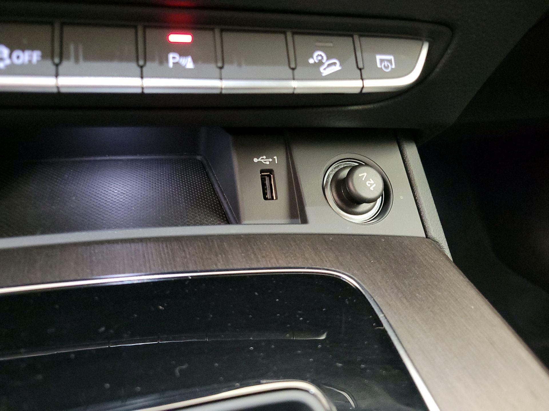 Thumbnail: 2023 Audi Q5 - 18